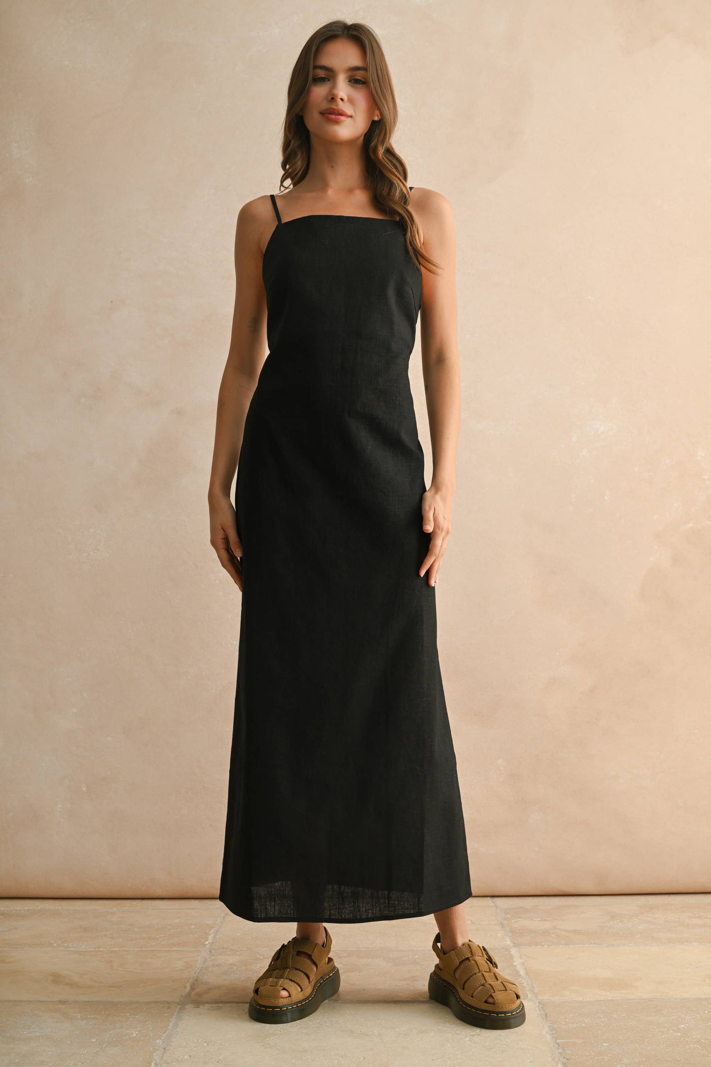 LINEN LONG STRAIGHT DRESS: Black