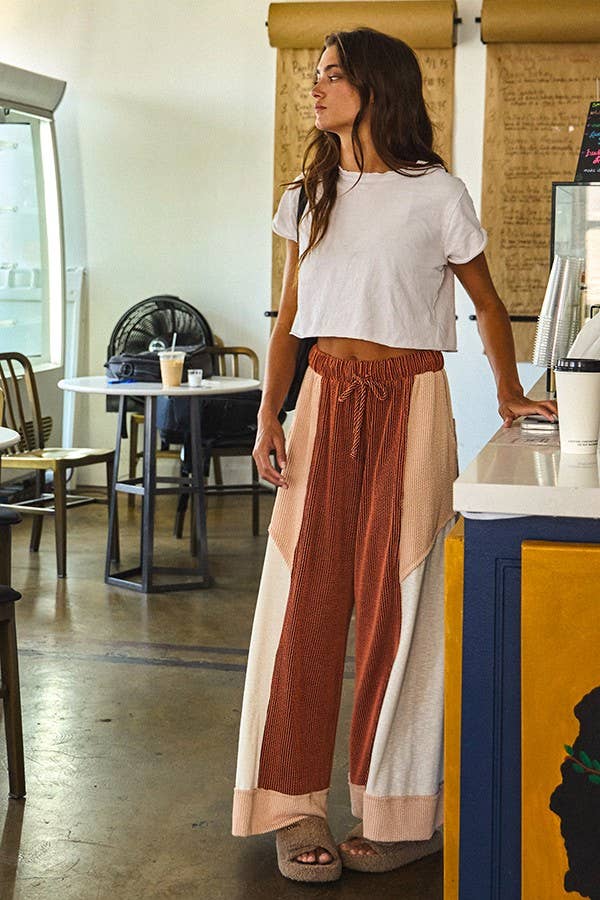 Block Detail Rib Textured Wide Legs Pants: Rust