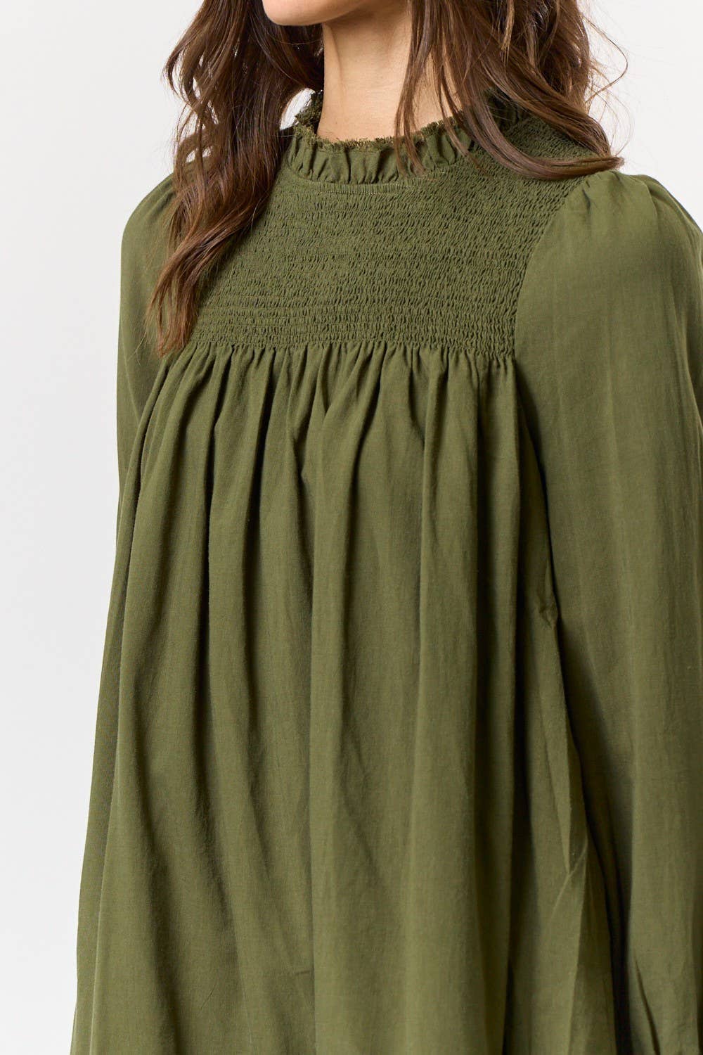 PUFF SLEEVE RUFFLED SMOCKING DETAIL MINI DRESS: OLIVE
