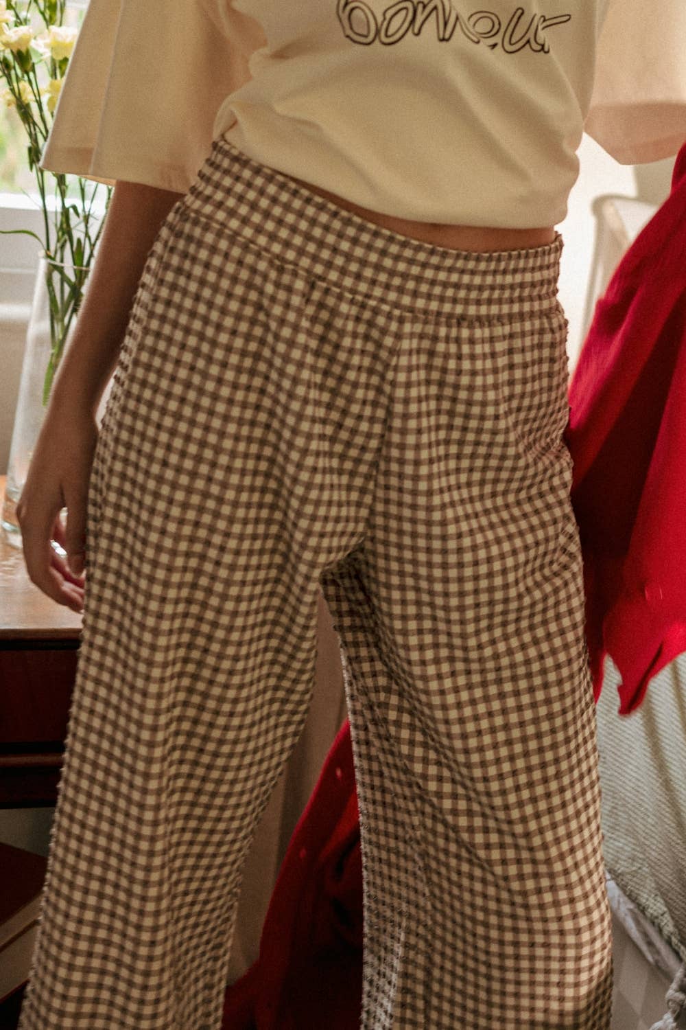 Crinkled Gingham Printed Pants W/ Ruffle Hem: Brown