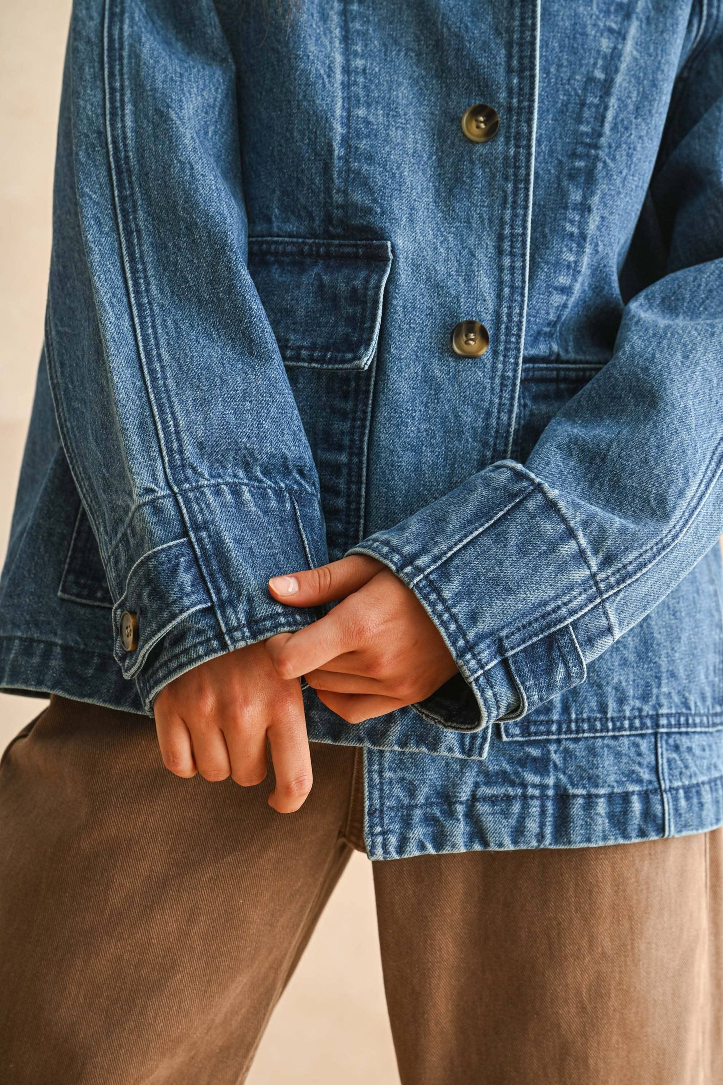 DENIM BARN JACKET: DENIM