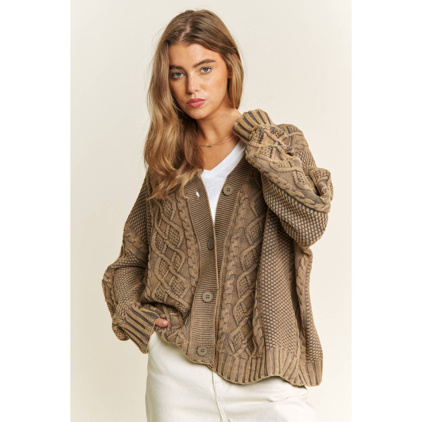 WASHED VINTAGE CABLE KNIT CARDIGAN: Black