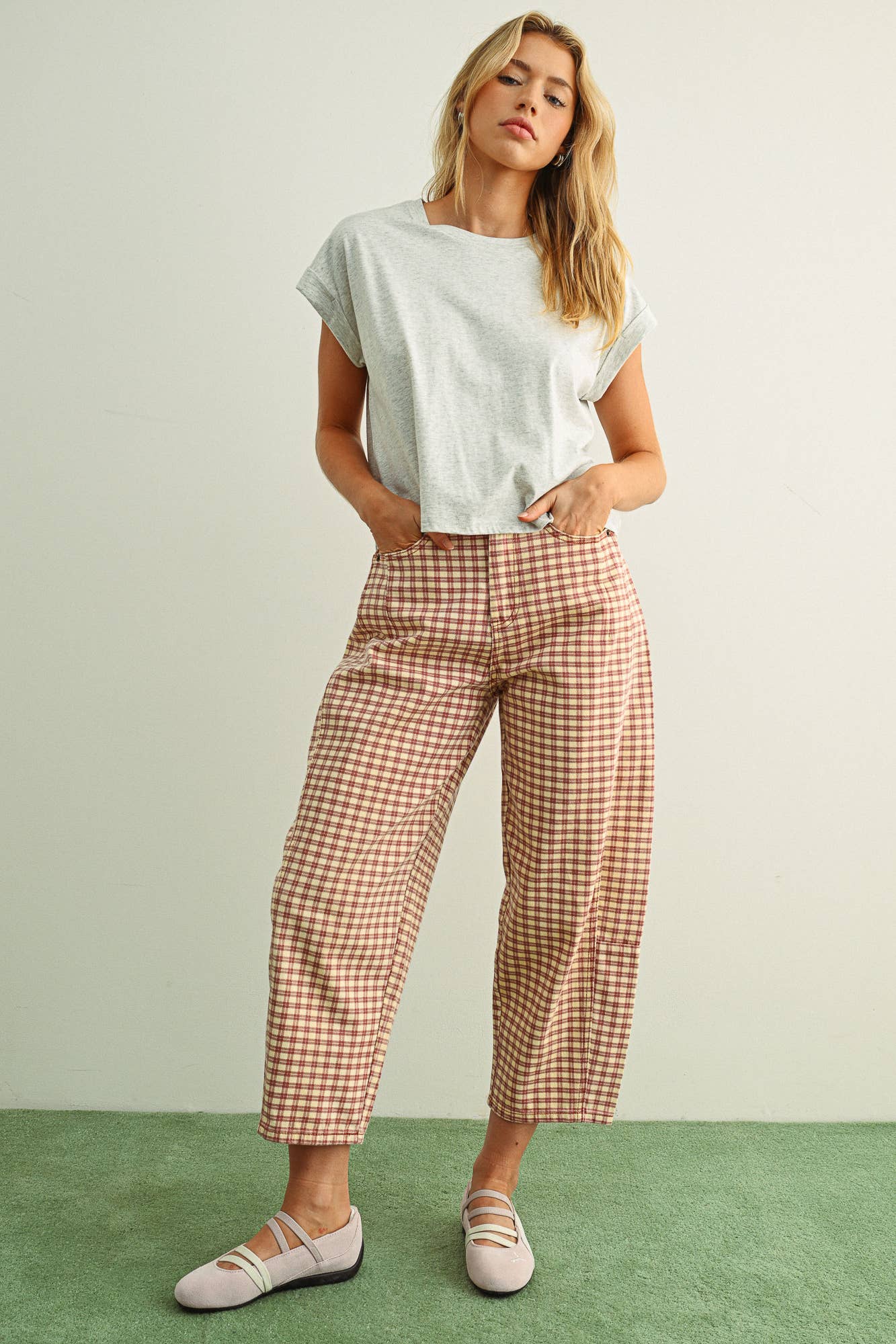 MINI CHECKER PATTERN BARREL PANTS: ROSEWOOD