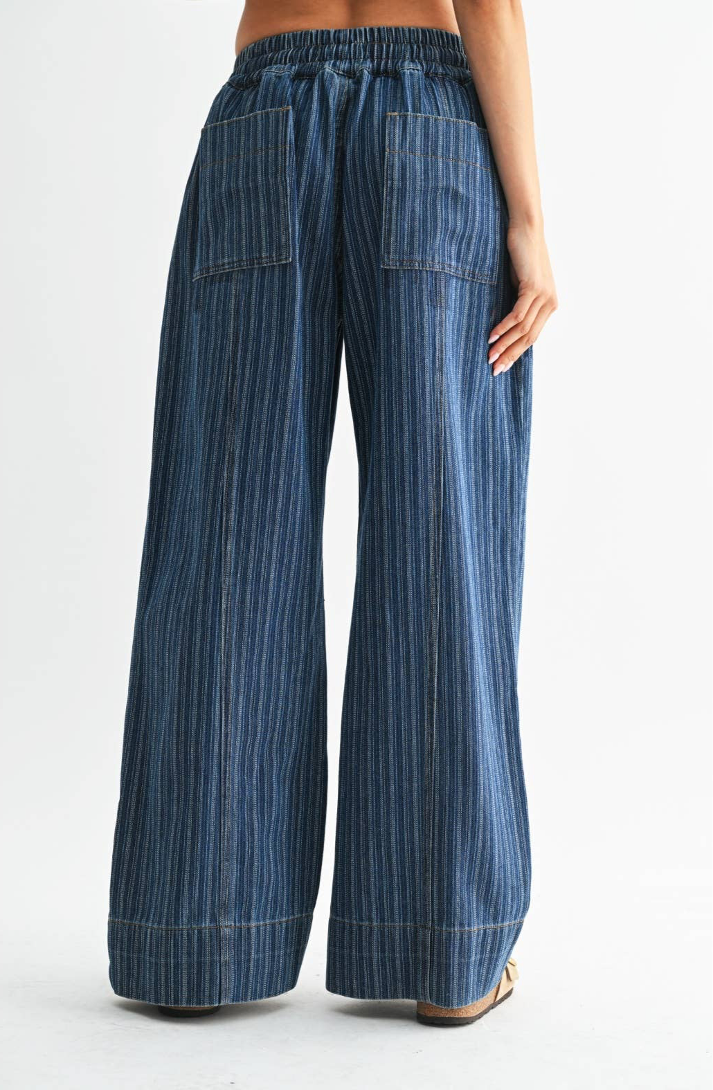 DENIM STRIPED RELAXED-FIT PANTS: DARK WASH