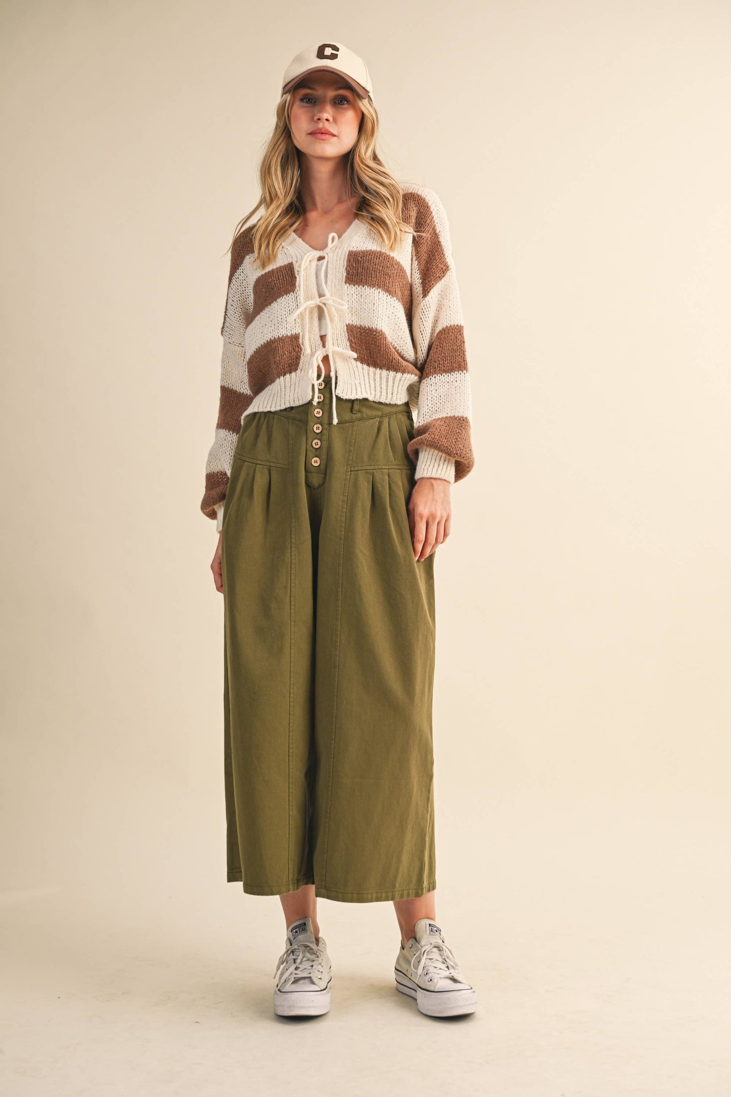 COTTON TWILL HIGH WAIST CROPPED WIDE LEG PANTS: OLIVE