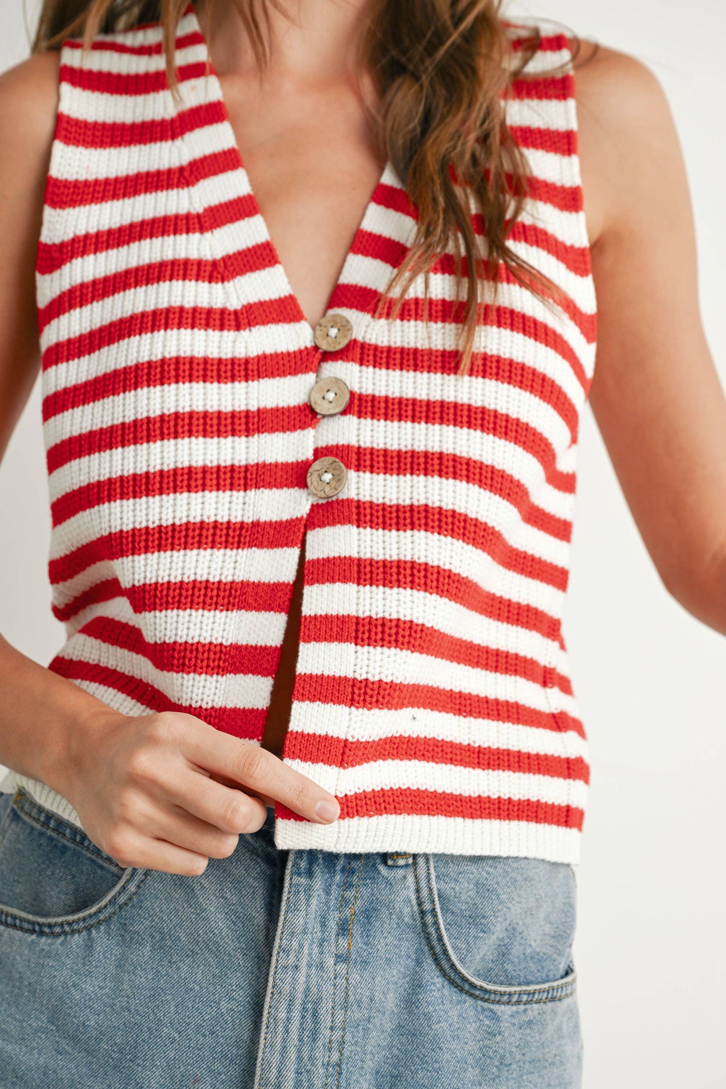 Striped Button-Front Sweater Vest: RED / IVORY
