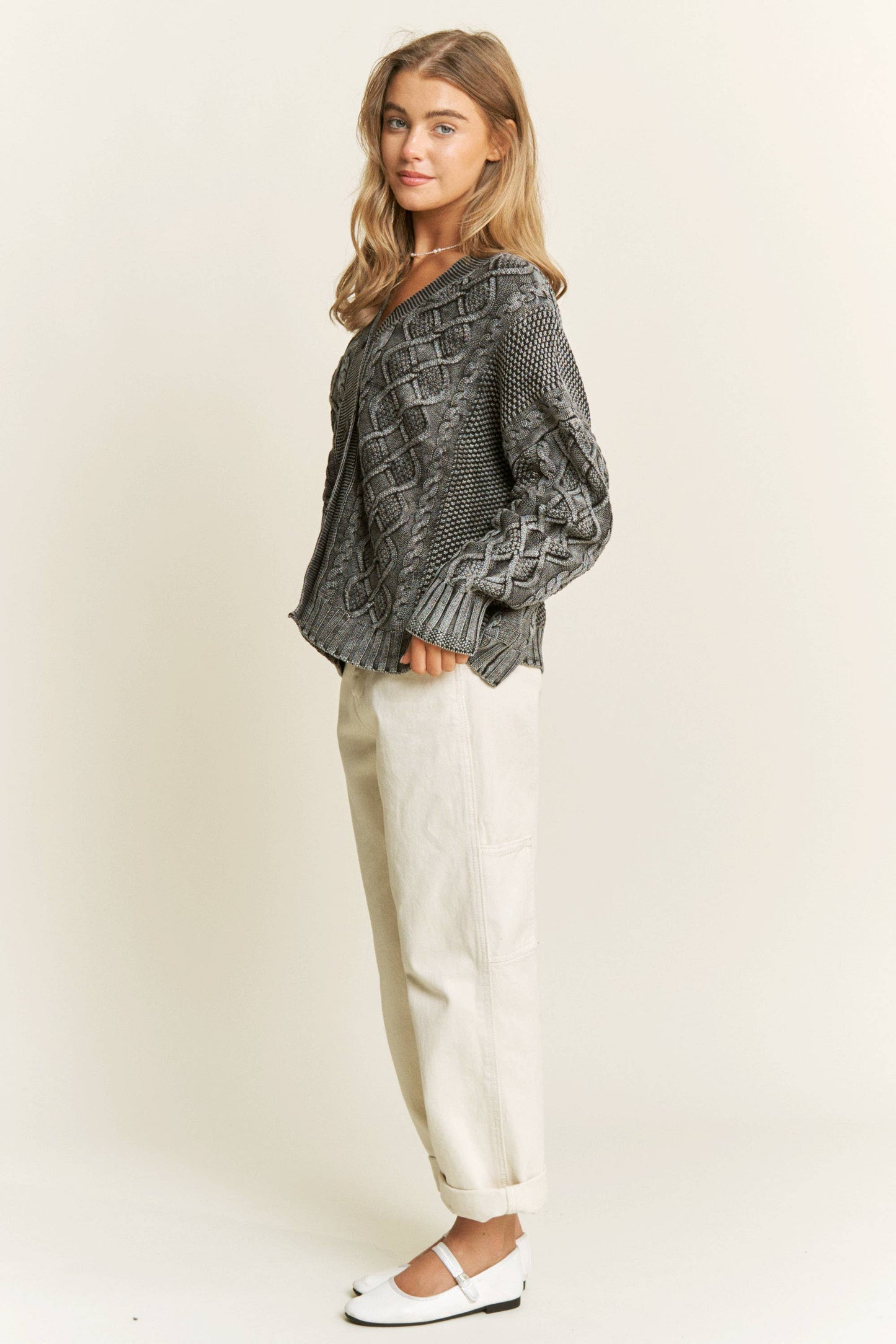 WASHED VINTAGE CABLE KNIT CARDIGAN: Black