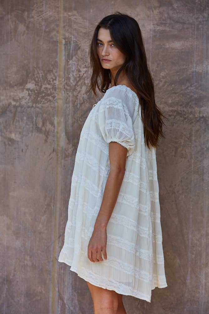Woven Polyester Pleated Lace Striped Mini Dress : Ivory