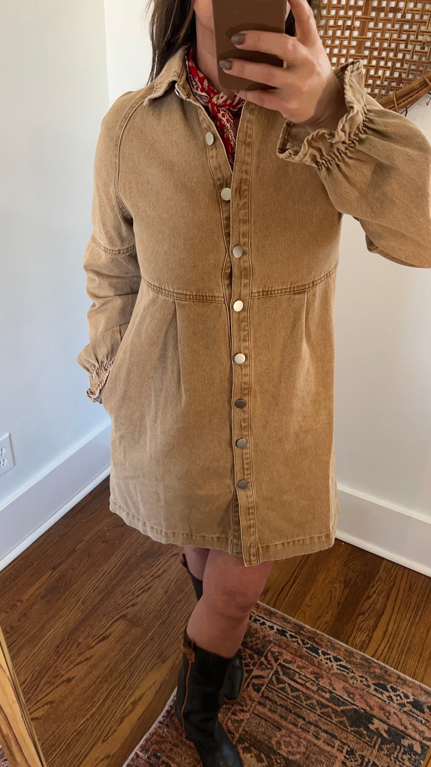 WASHED COLOR DENIM BUTTON DOWN SHIRT MINI DRESS: CAMEL