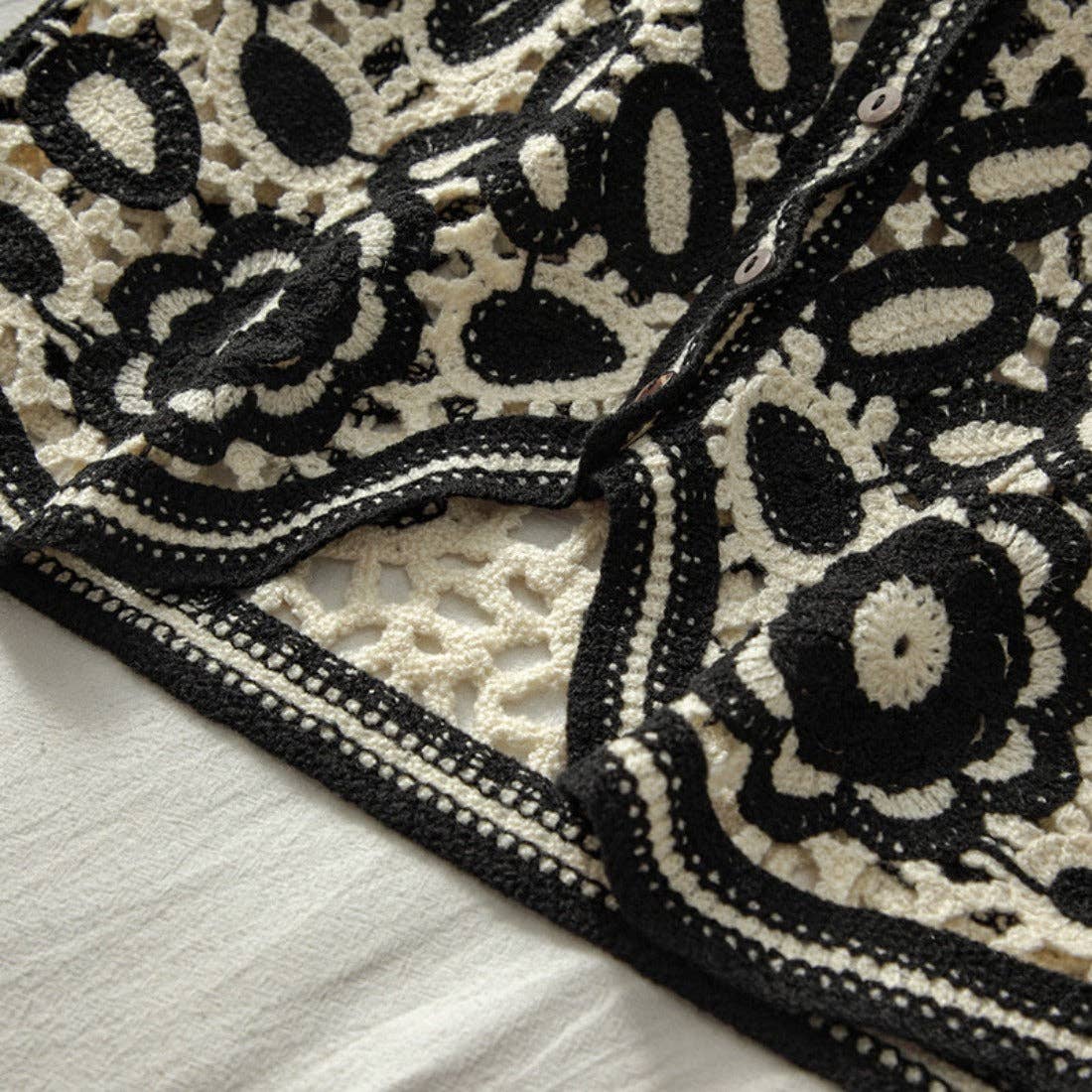 Floral Hollow Knit Vest