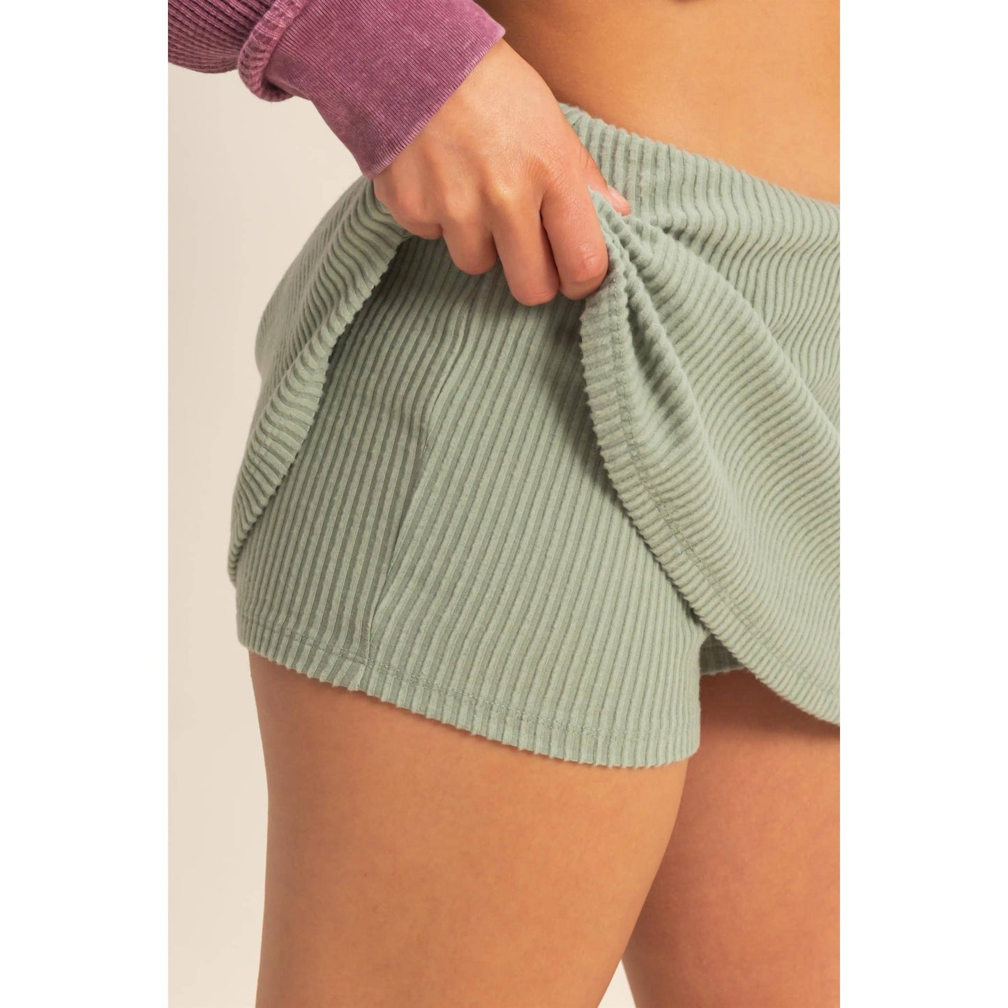 Ribbed Elastic Waist Mini Skort: BLACK