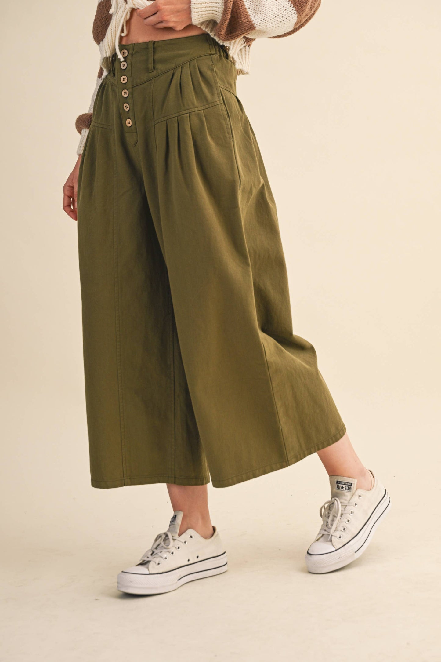 COTTON TWILL HIGH WAIST CROPPED WIDE LEG PANTS: OLIVE