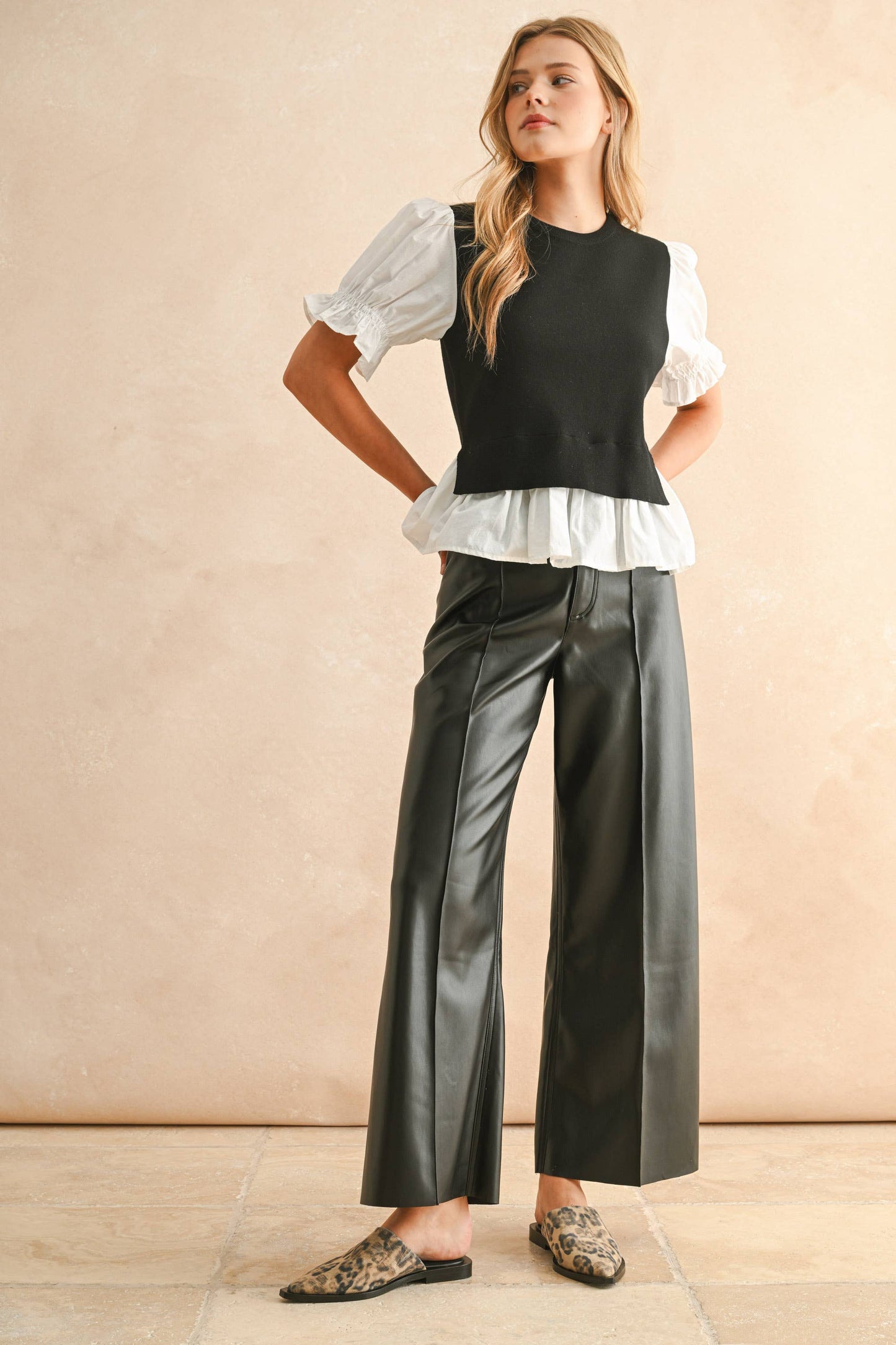 PINTUCK DETAIL FRONT PLEATED WIDE STRAIGHT PANTS: Black