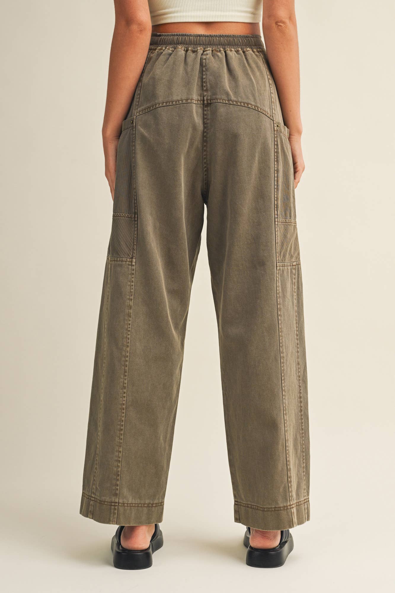 Drawstring Waist Wide Leg Utility Trouser: BURNT MOSS
