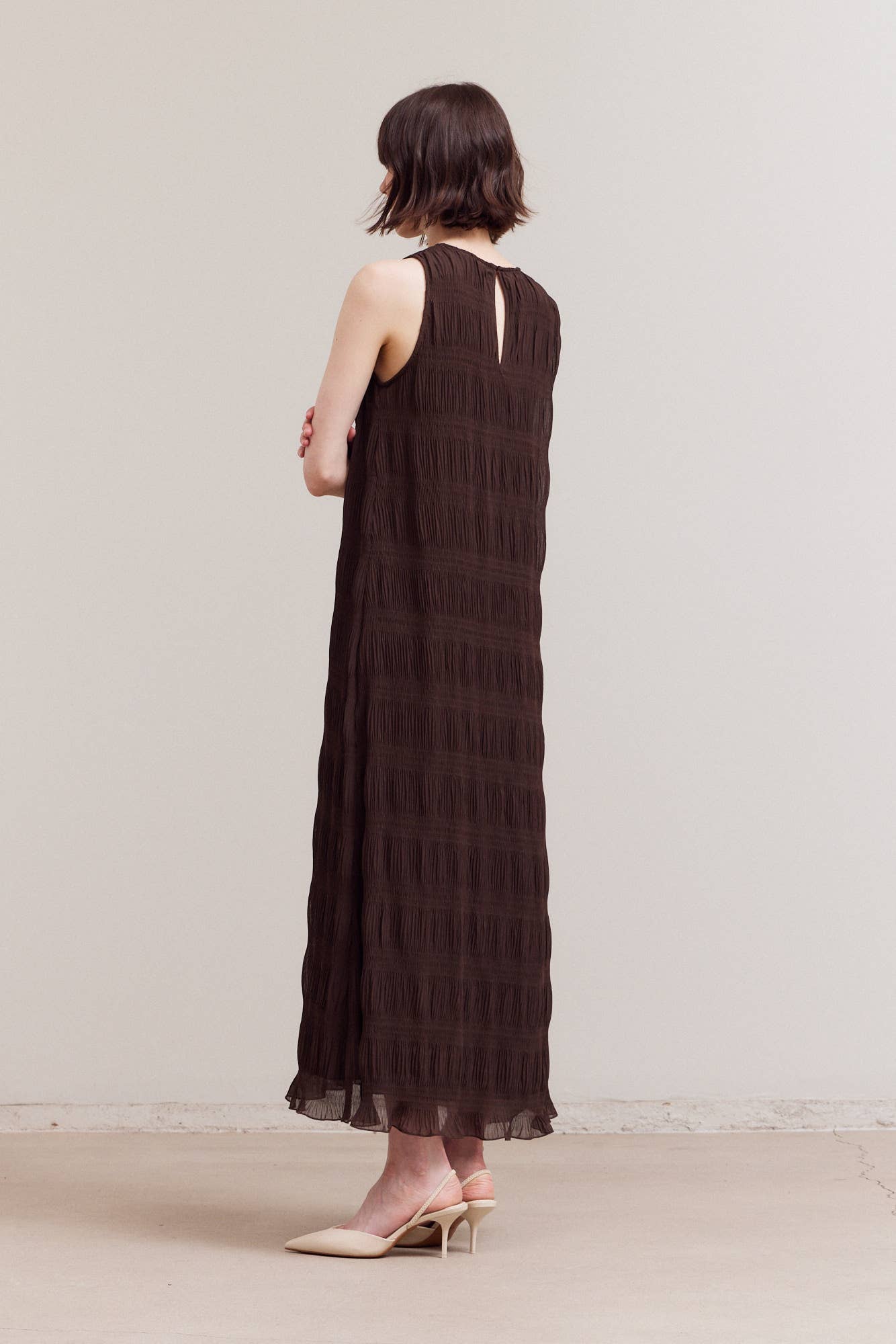 PRE ORDER- ships 11/15 PLEATED CHIFFON DRESS: CHOCOLATE