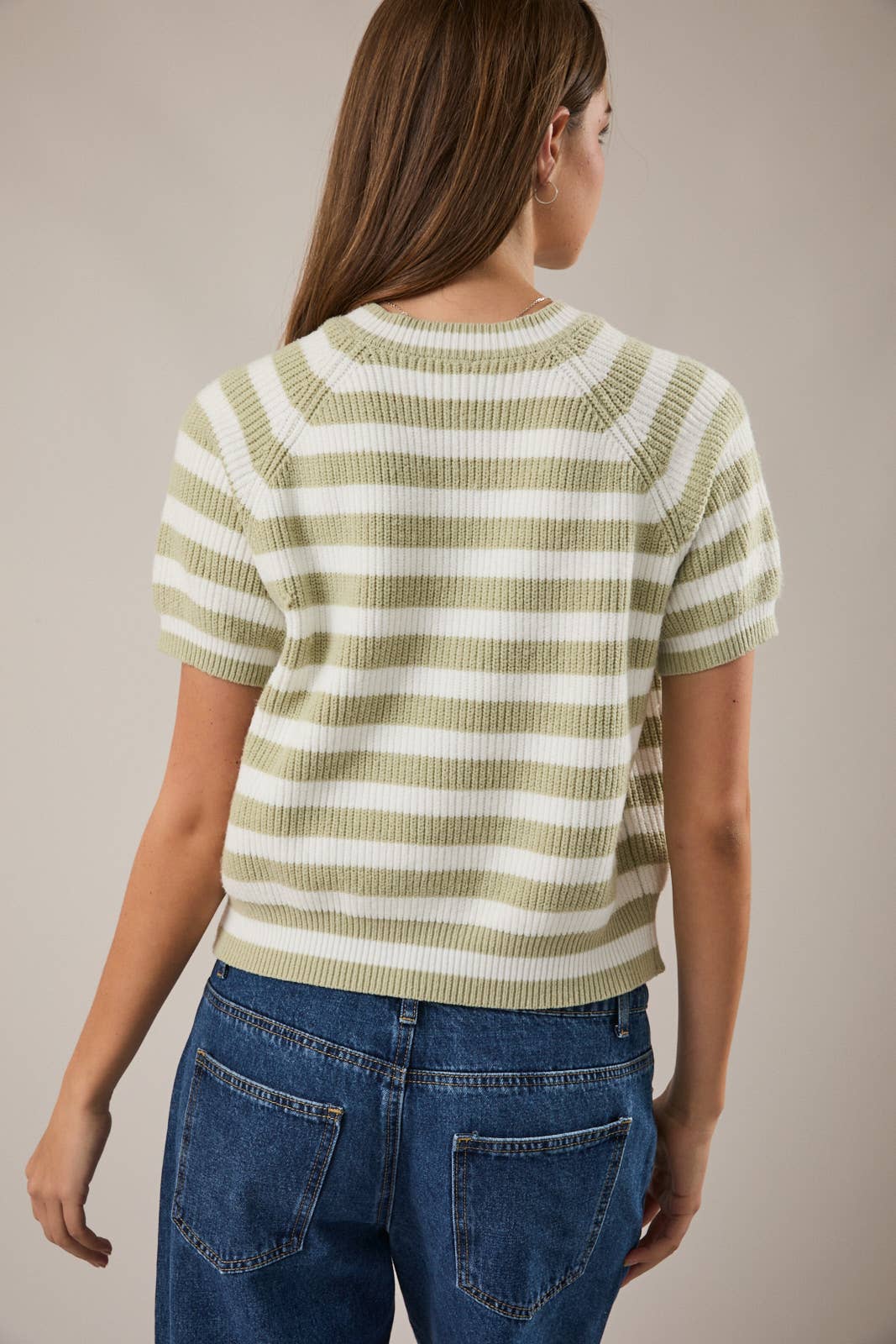RAGLAN SHORT SLEEVE CREW NECK SWEATER: SAGE-WHITE STRIPE
