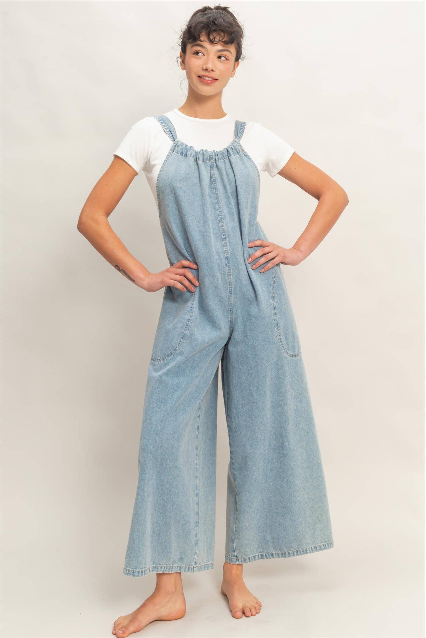 Denim Adjustable Strap Jumpsuit: LIGHT BLUE