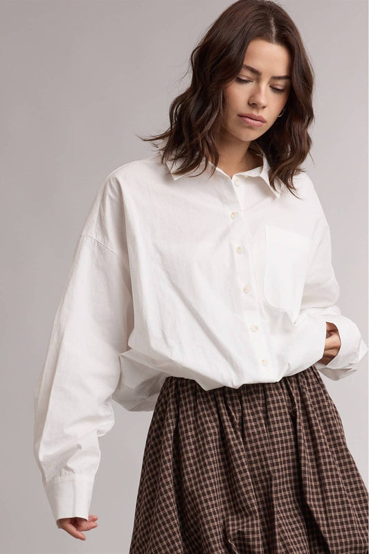 ELASTIC HEM BUTTON DOWN SHIRT: WHITE
