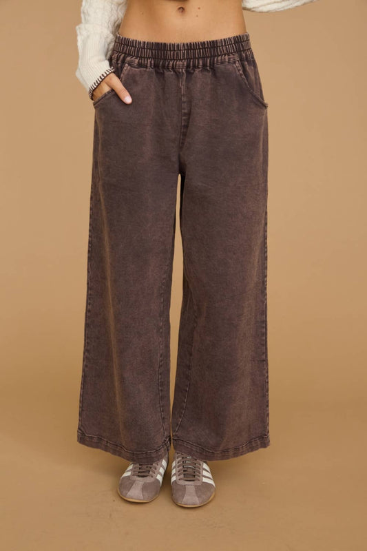 Washed Pull On Wide Leg Pants: CHOCOLATE
