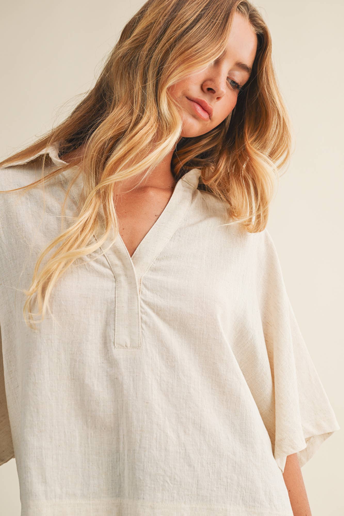 Textured Drape Sleeve Collared Blouse: LINEN CREAM