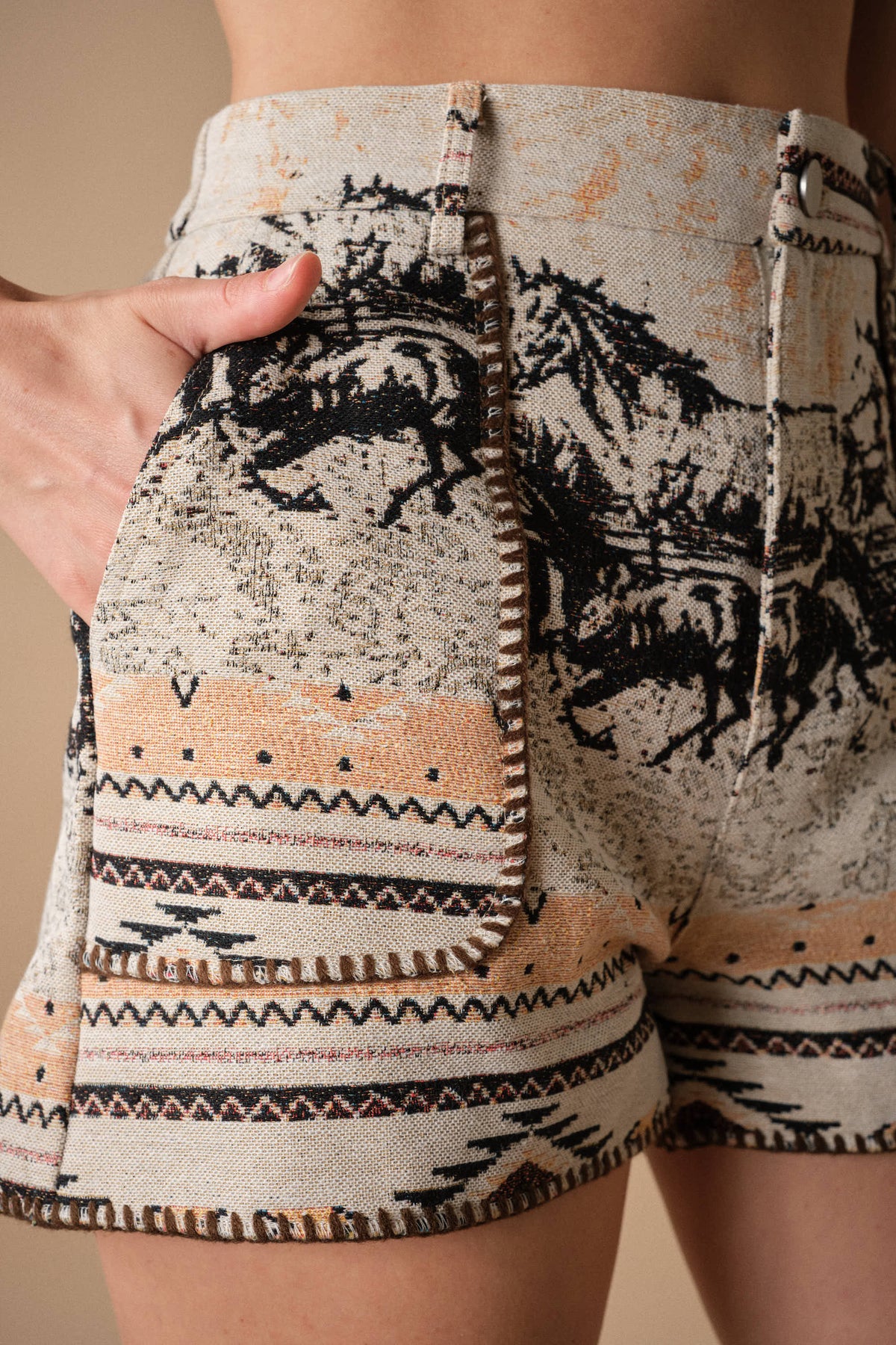 Western Horse Jacquard Shorts: MOCHA