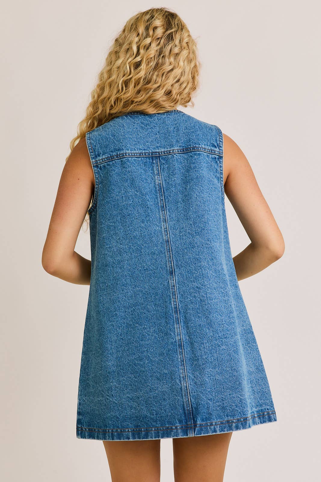 BUTTON DOWN DENIM MINI DRESS: DENIM BLUE