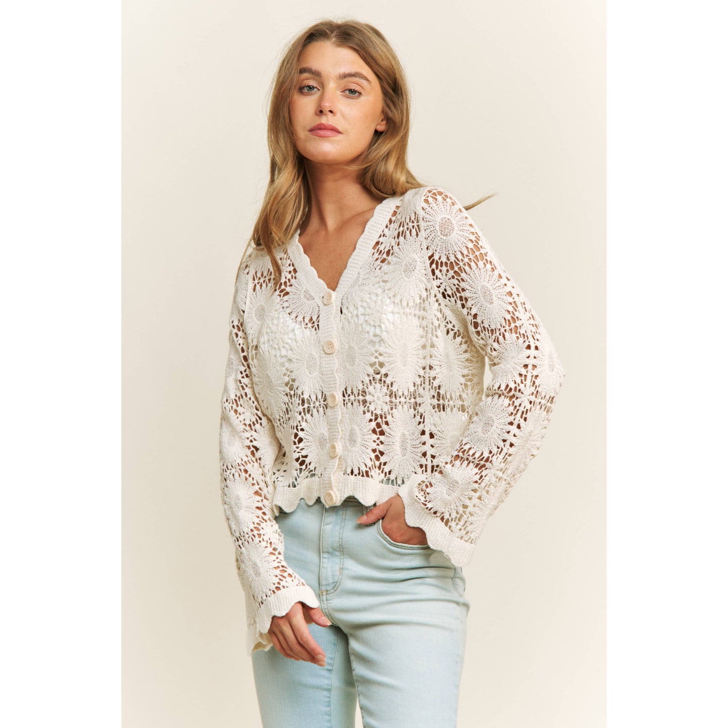 SCALLOP CROCHET BUTTON DOWN TOP: Black