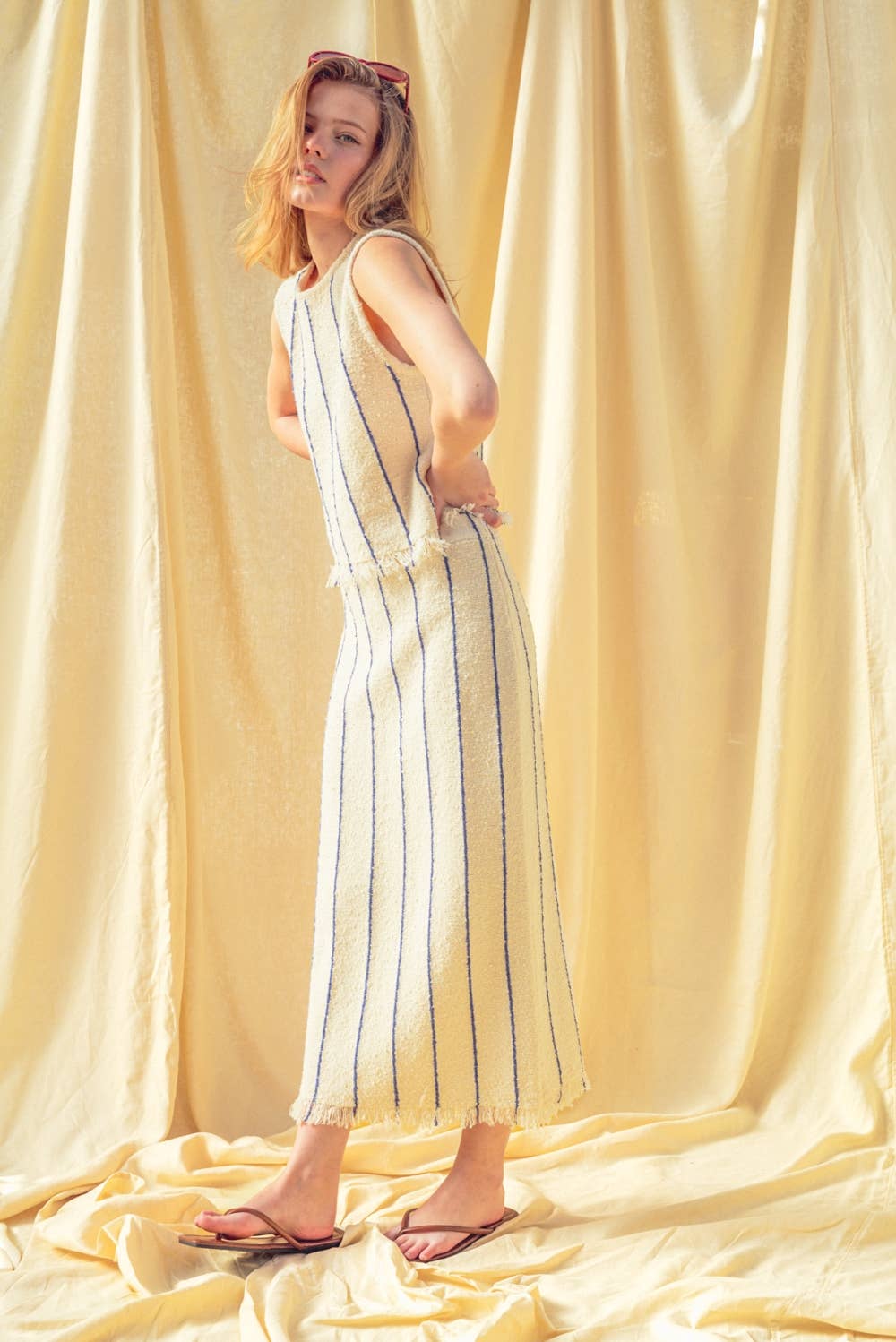 STRIPED STRAIGHT SKIRT WITH TESEEL HEM: NAVY STRIPE