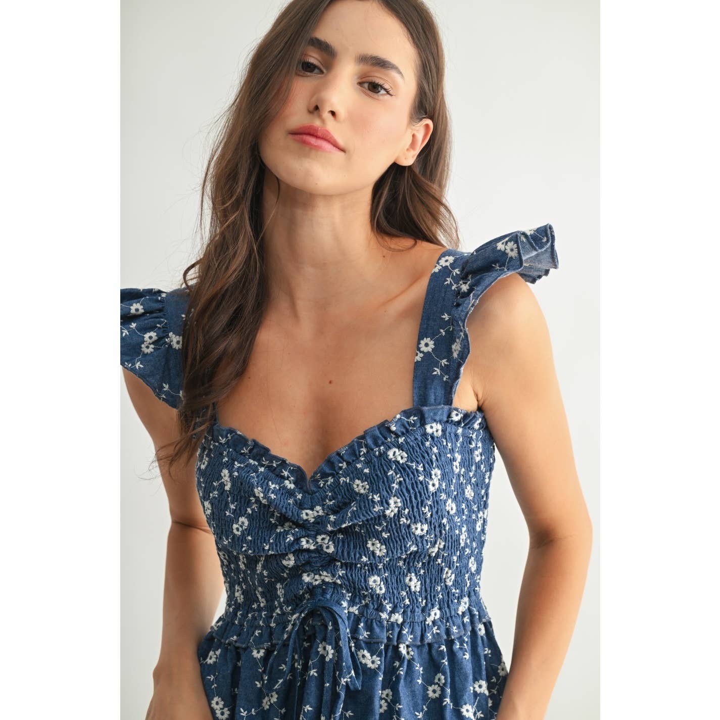 FLORAL EMBORIDERED TIERED MAXI DRESS: BROWN/IVORY