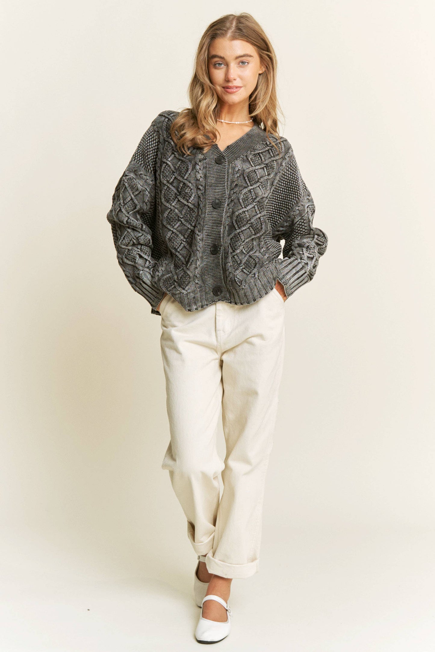 WASHED VINTAGE CABLE KNIT CARDIGAN: Black