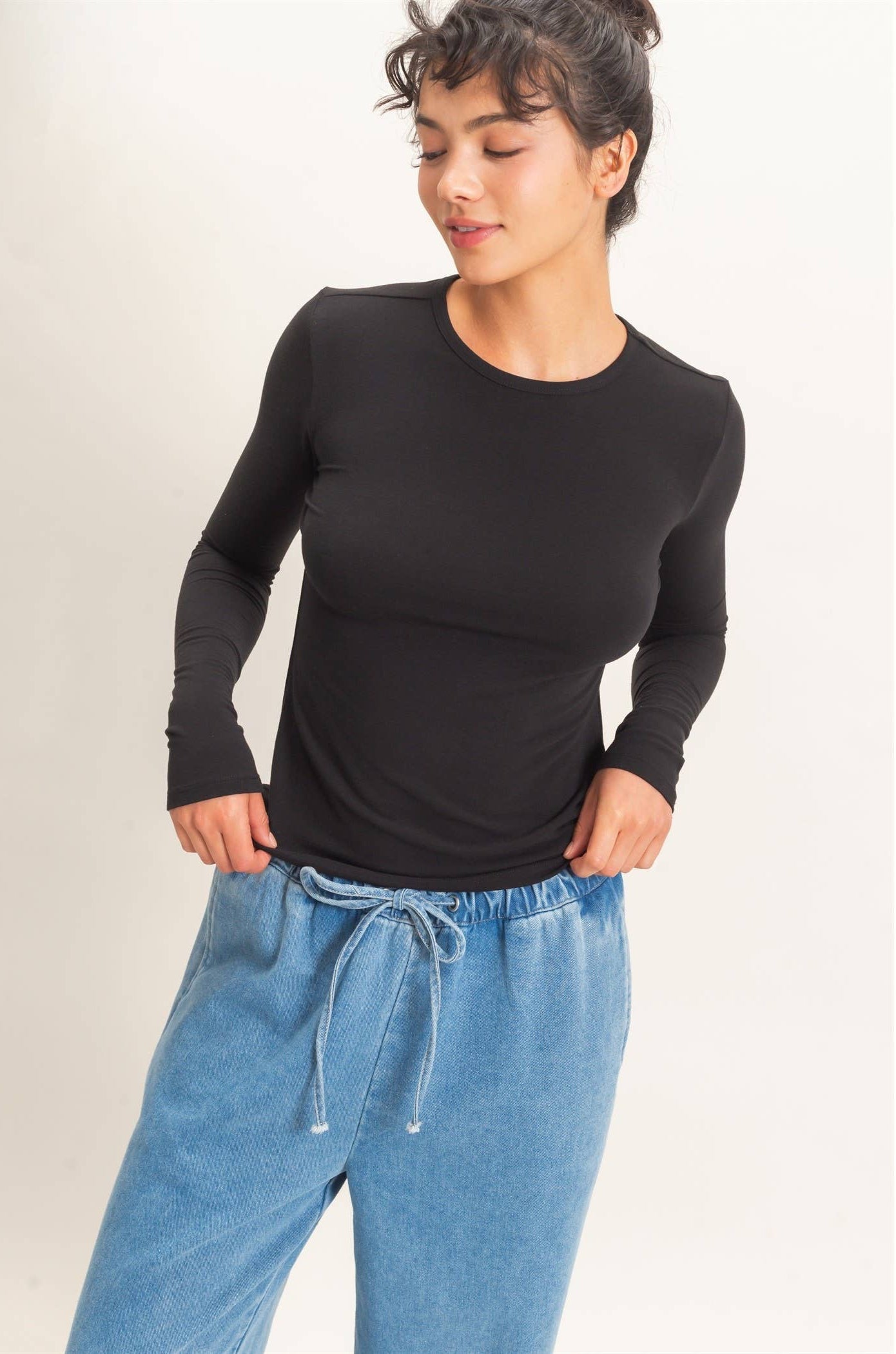 Crew Neck Long Sleeve Top: BLACK
