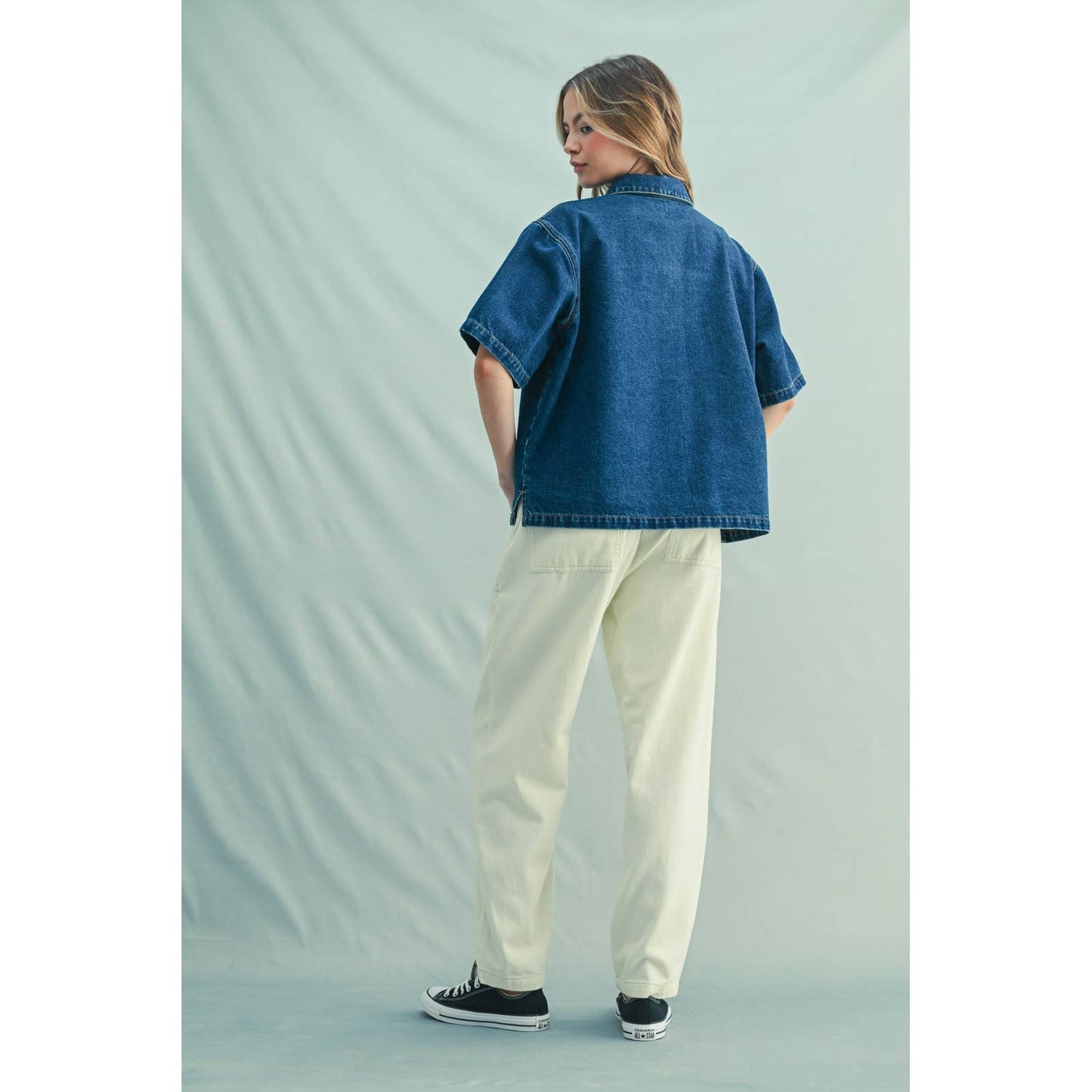BUTTON-UP DENIM SHIRT: D.DENIM / S