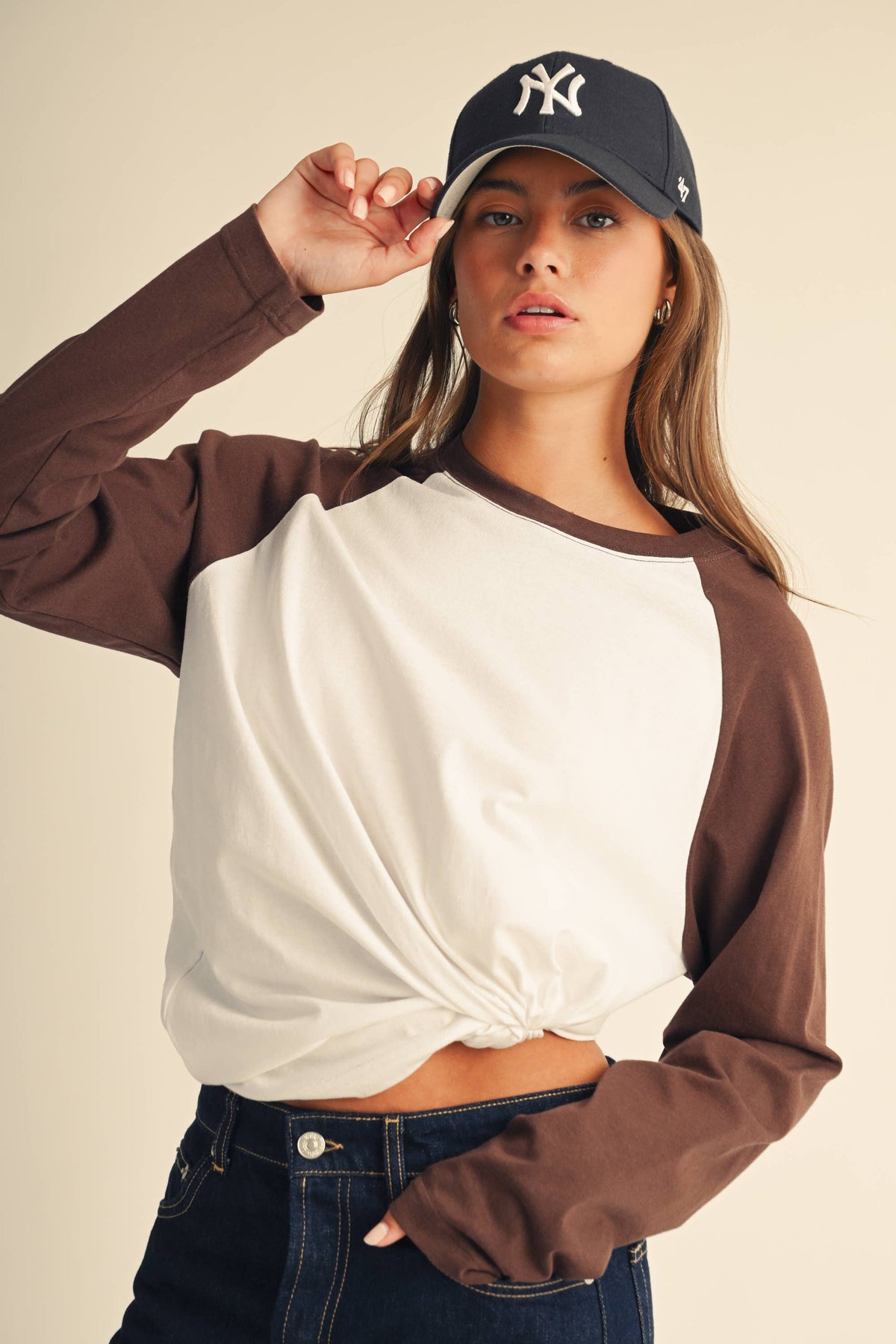 Contrast Raglan Long Sleeve Baseball Tee: White Brown