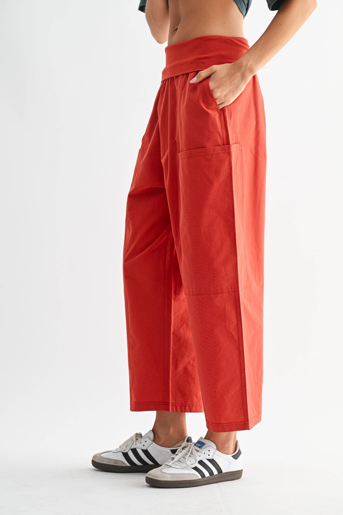 Voyager Wide Leg Cropped Pants: RUSTIC RED