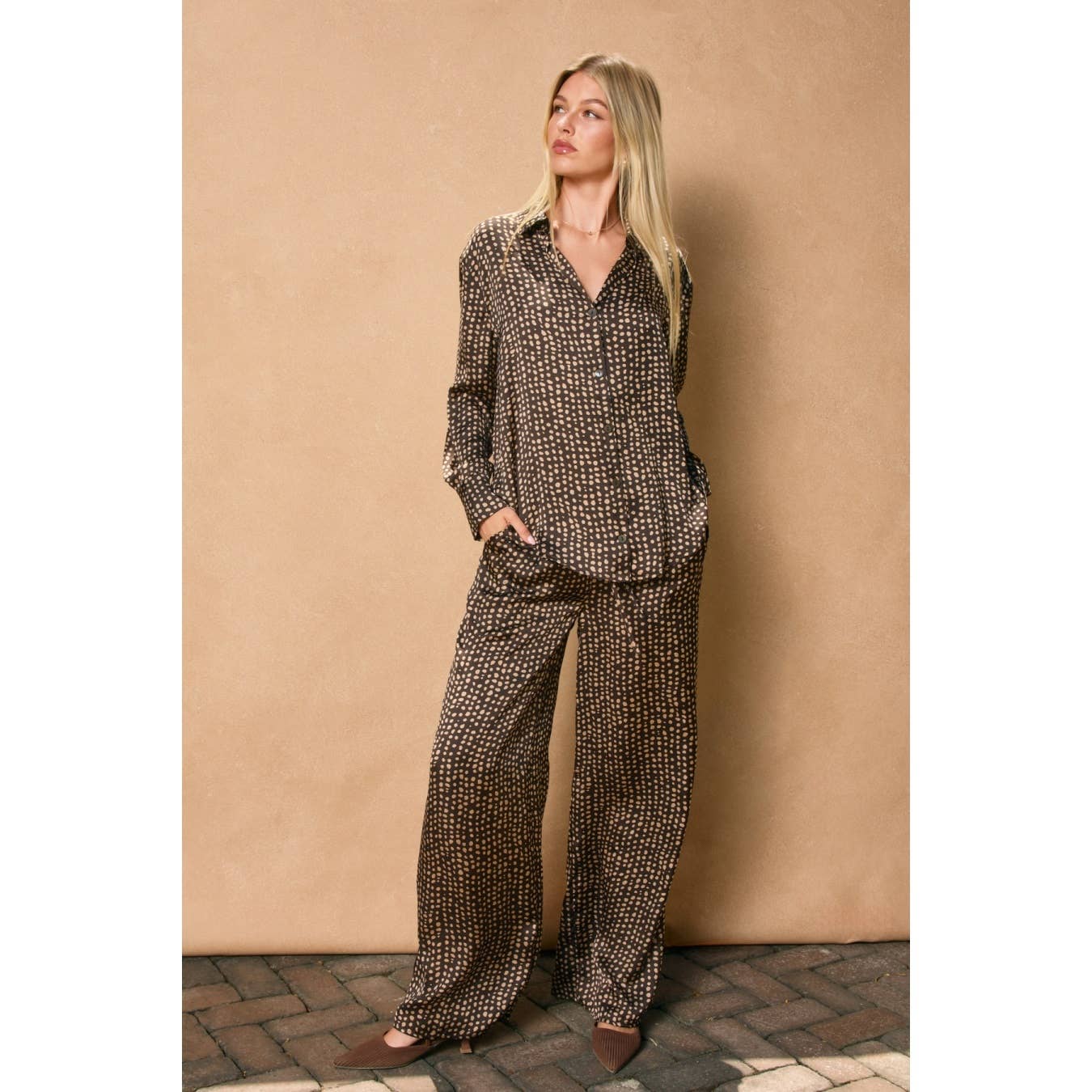 Smoke and Sand Collared Shirt: UMBER/TAUPE