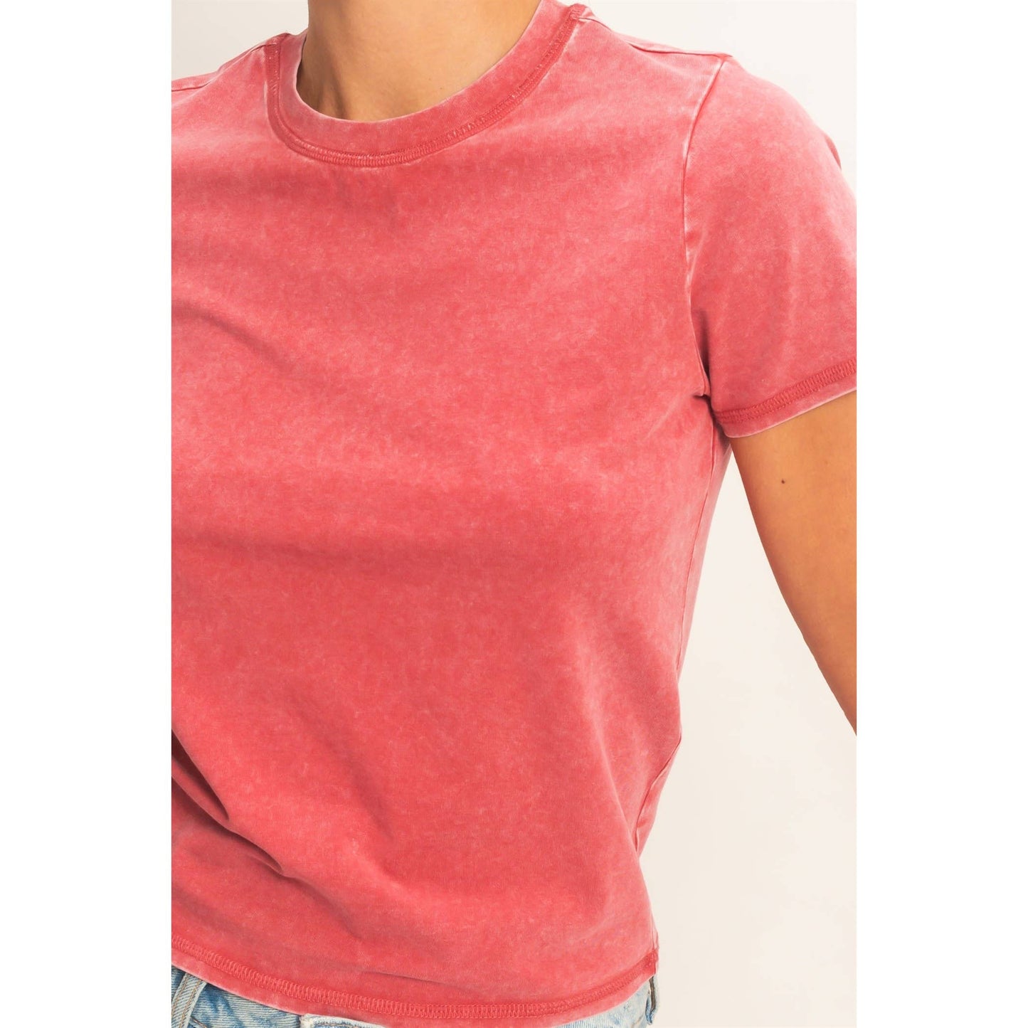 Mineral Washed Short Sleeve Crew Neck Top: WHITE