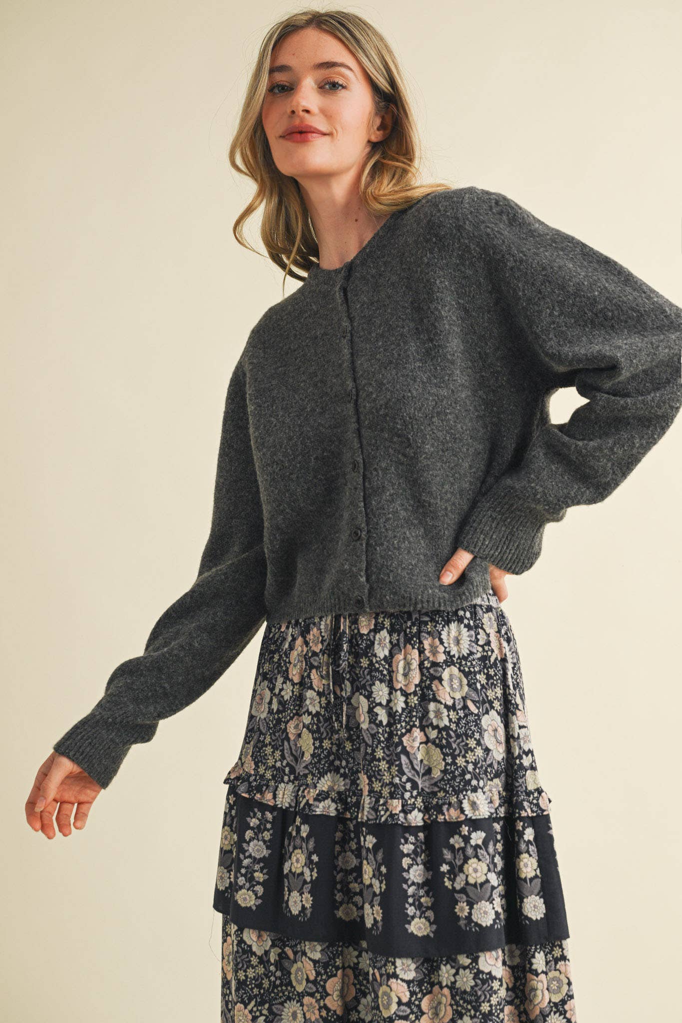HEAVY PUFF SLEEVE SWEATER CARDIGAN: CHARCOAL