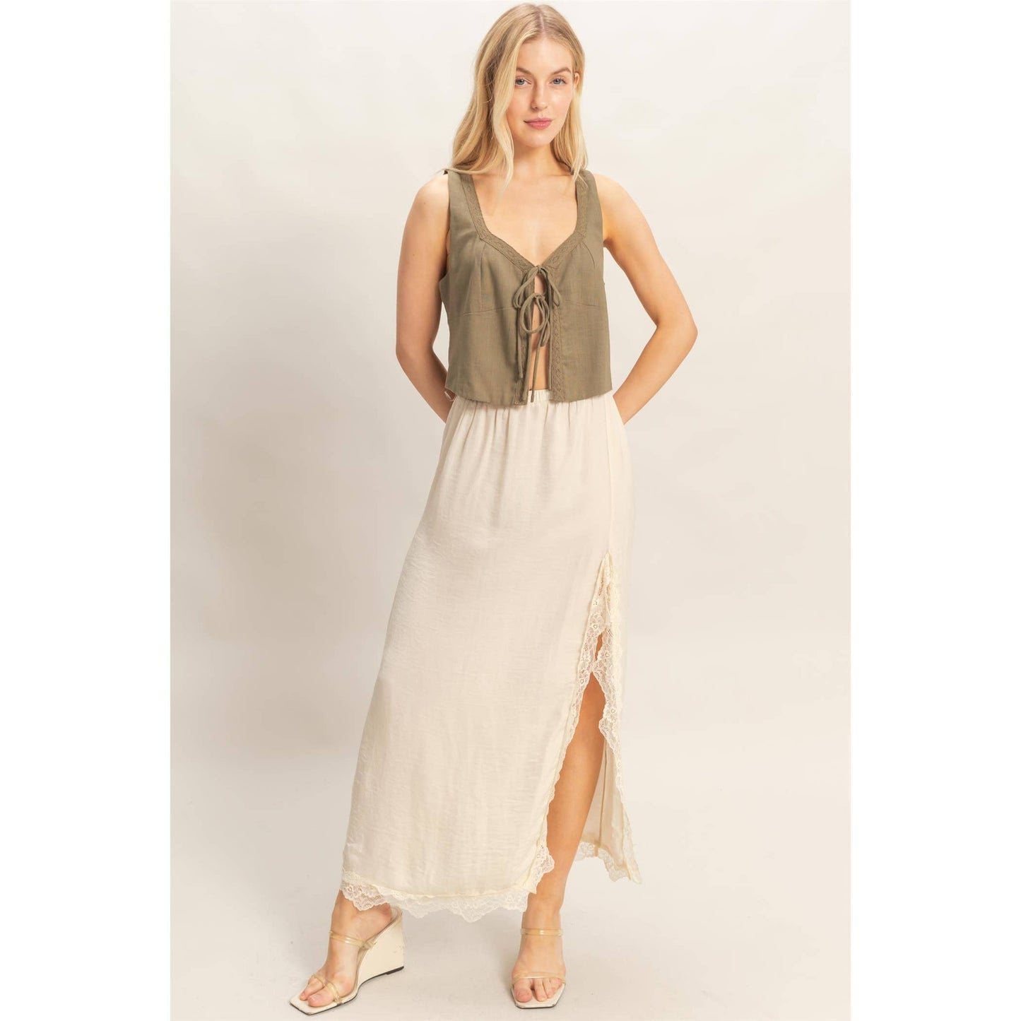 Skirt With Front Slit And Lace Hem: IVORY
