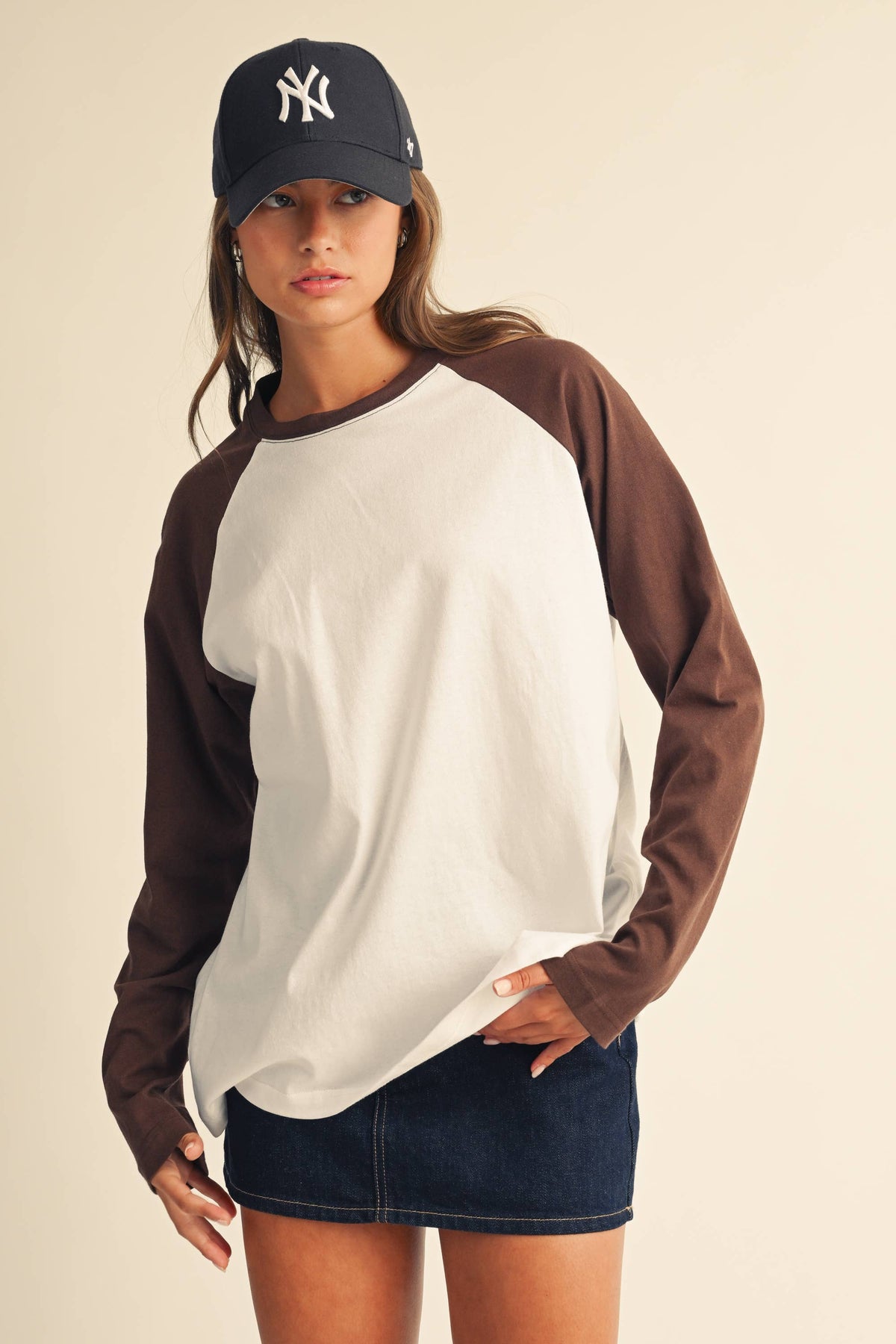 Contrast Raglan Long Sleeve Baseball Tee: White Brown