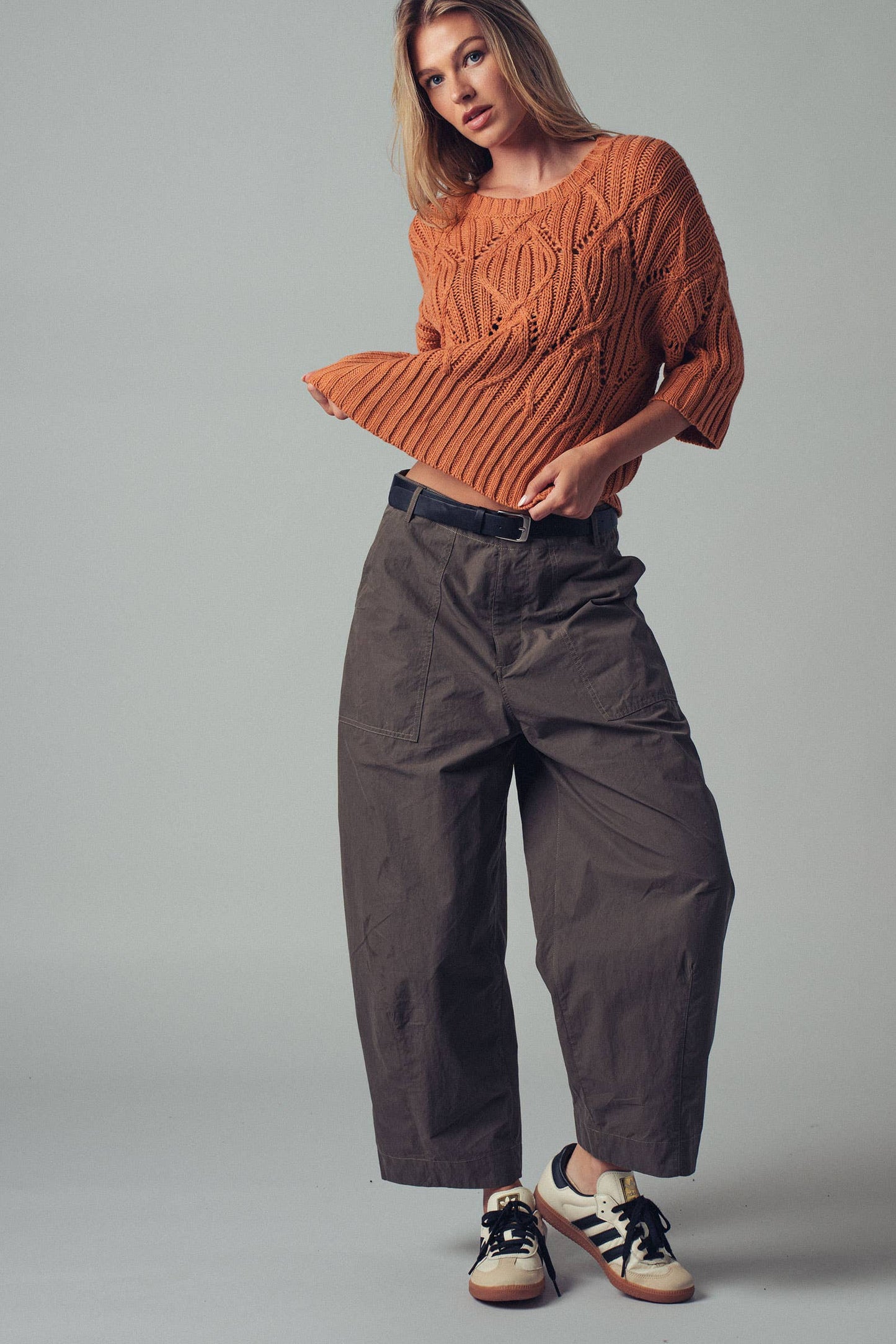 Relaxed Wide-Leg Cargo Pants: OLIVE