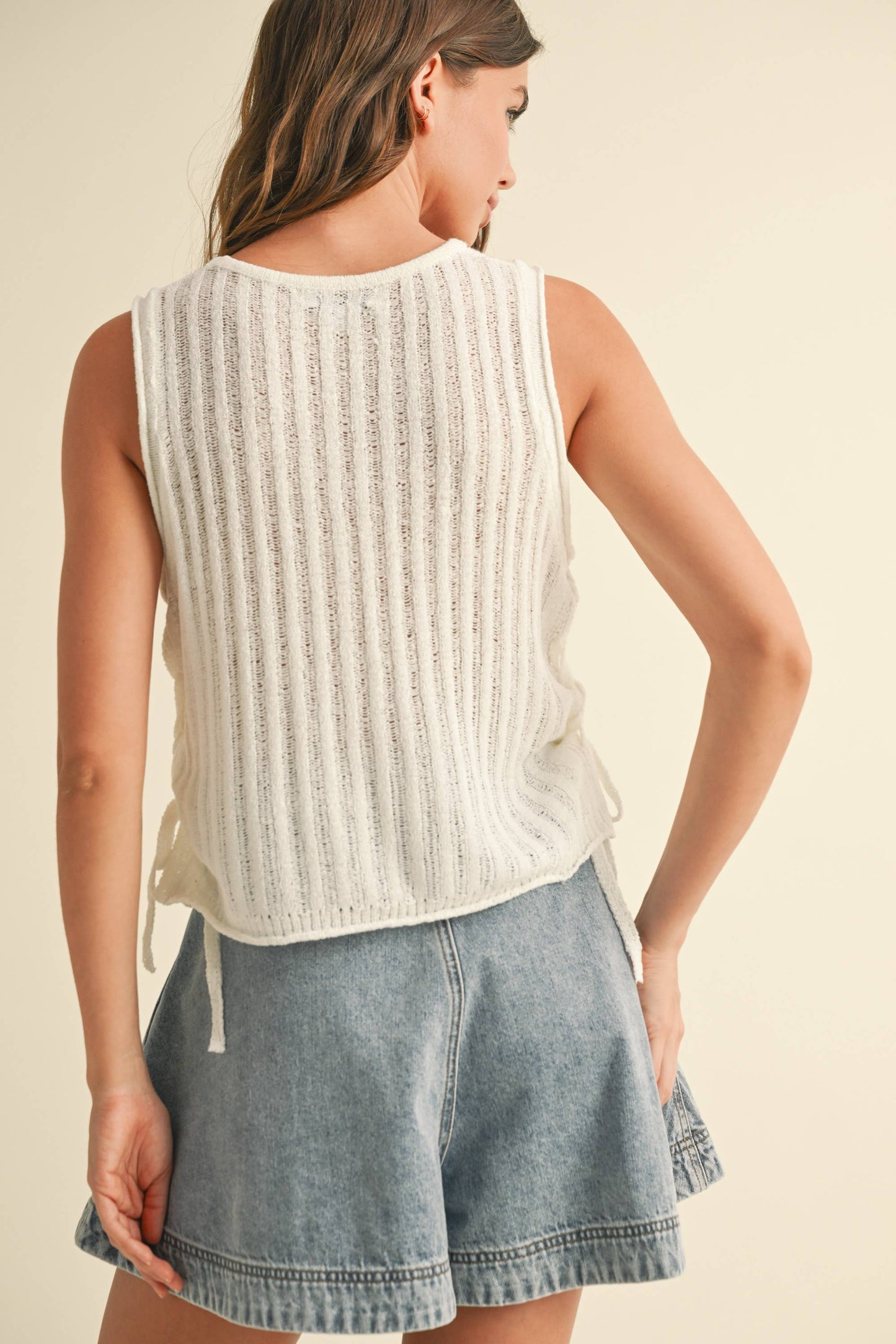 LIGHT WEIGHT SLEEVELESS KNITTED TOP W/ TIE ON SIDE