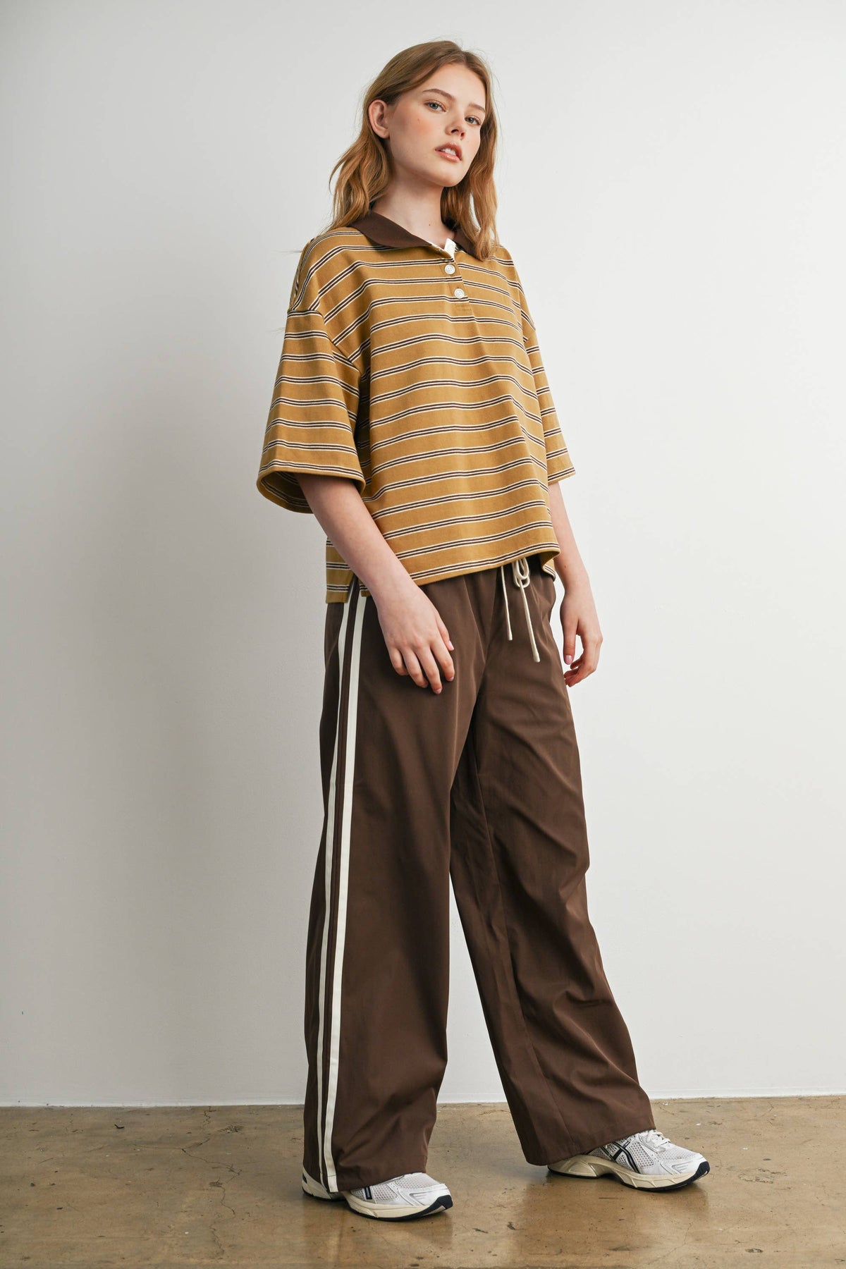 Striped Drawstring Wide-Leg Pants: BROWN / WHITE