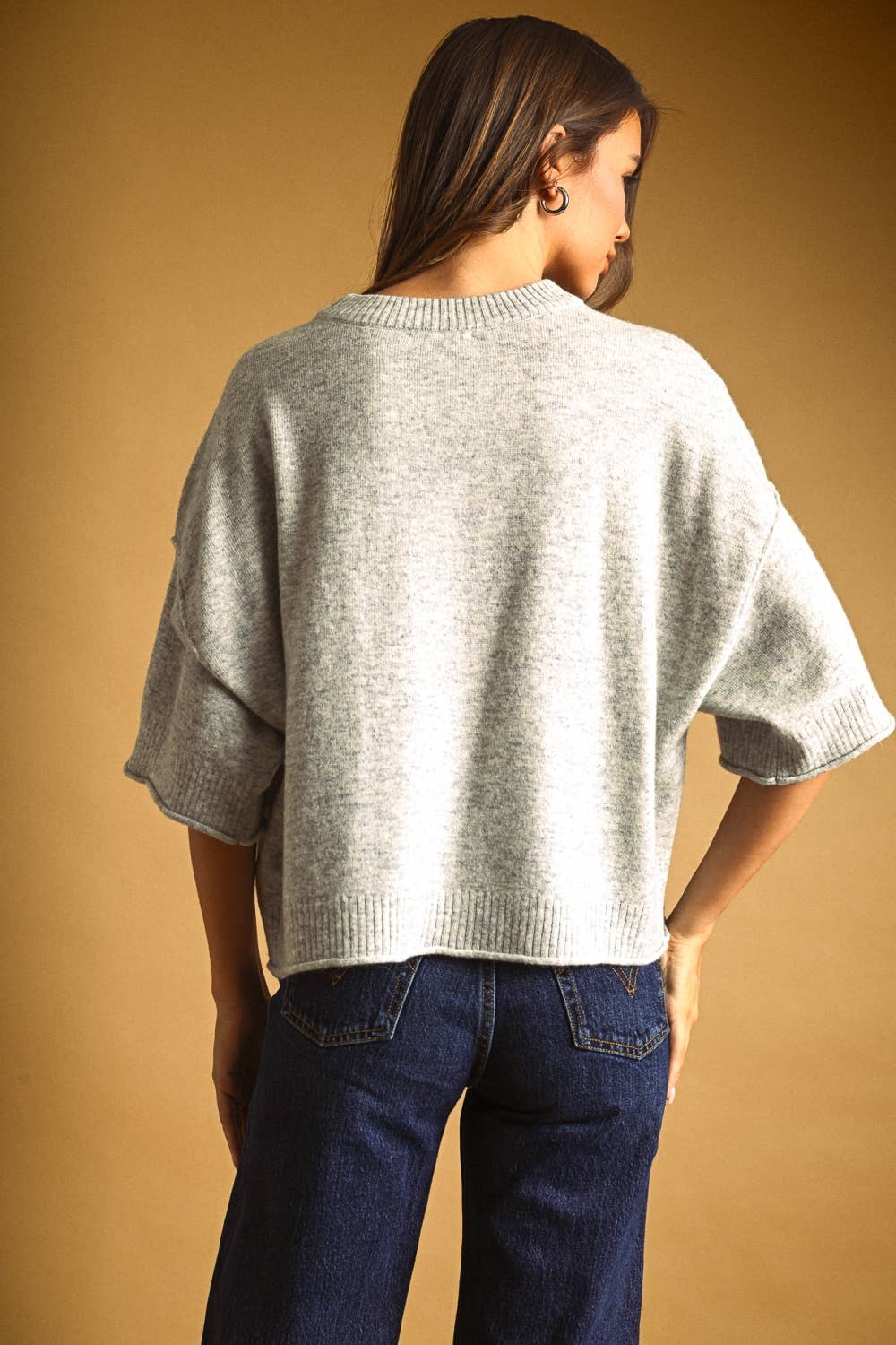 SHORT SLEEVE KNIT CROP TOP: HEATHER GREY