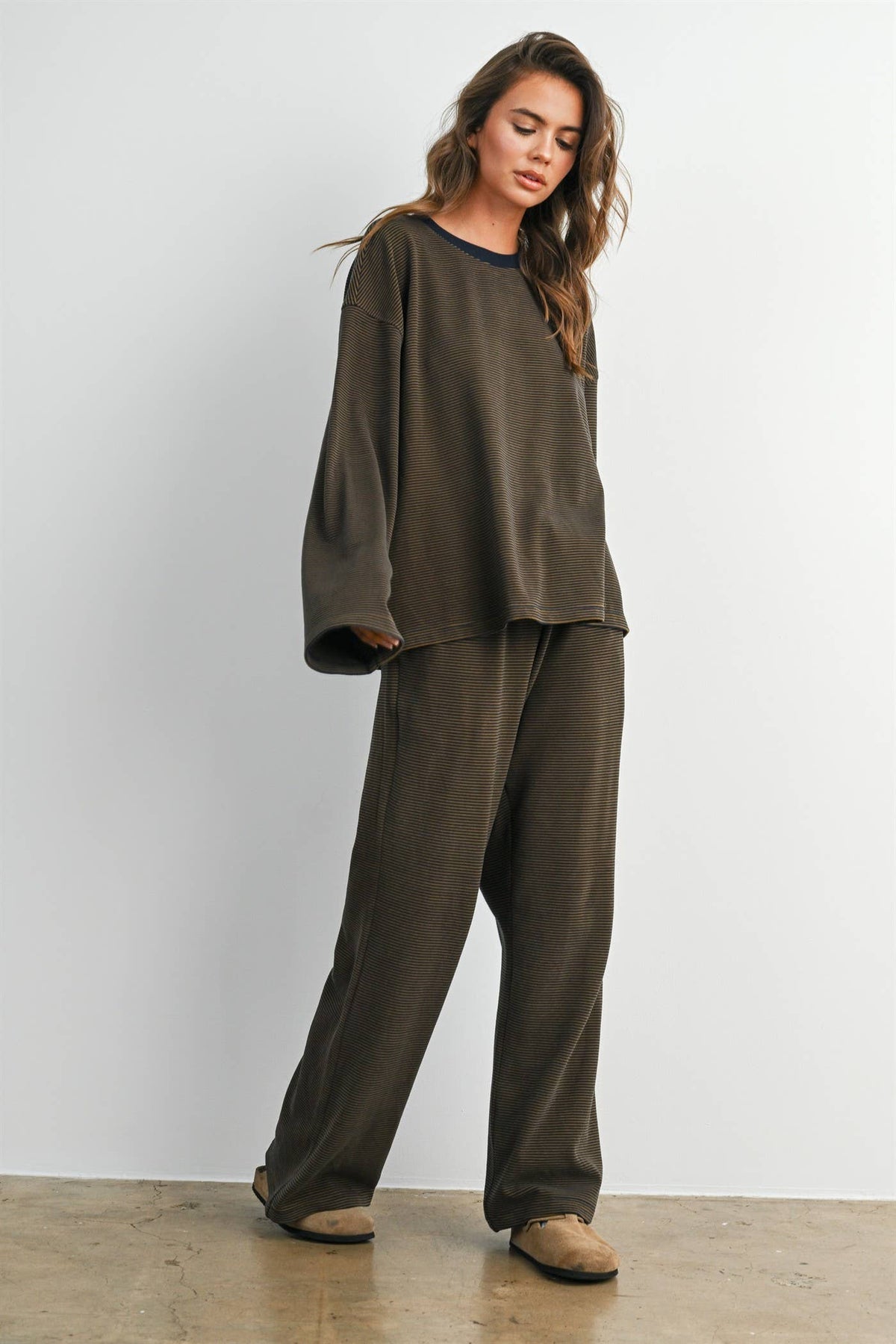 Cozy Ribbed Wide-Leg Lounge Pants: NAVY / OLIVE