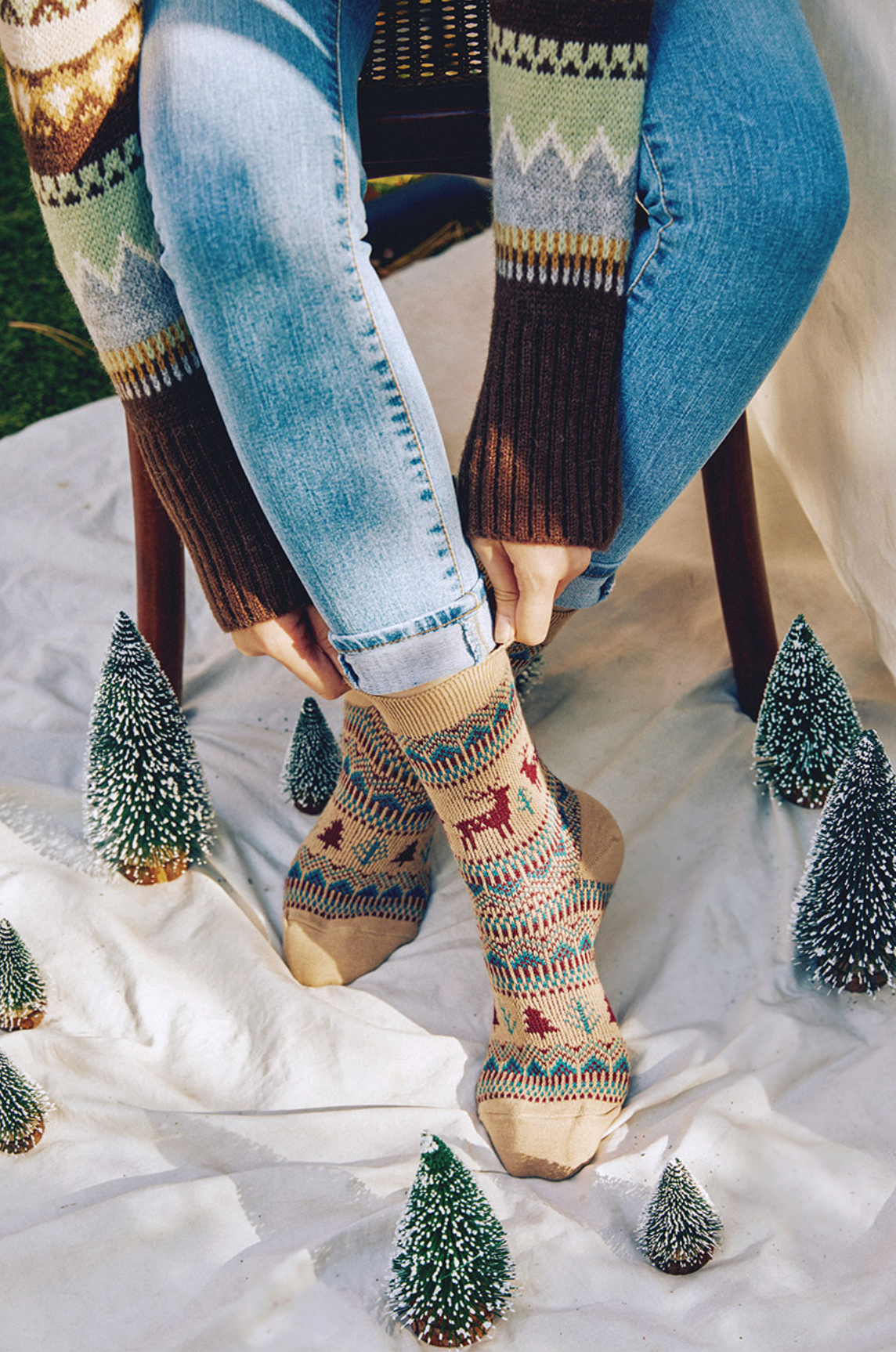 Women's Crew Winter Nordic Deer Jacquard Socks