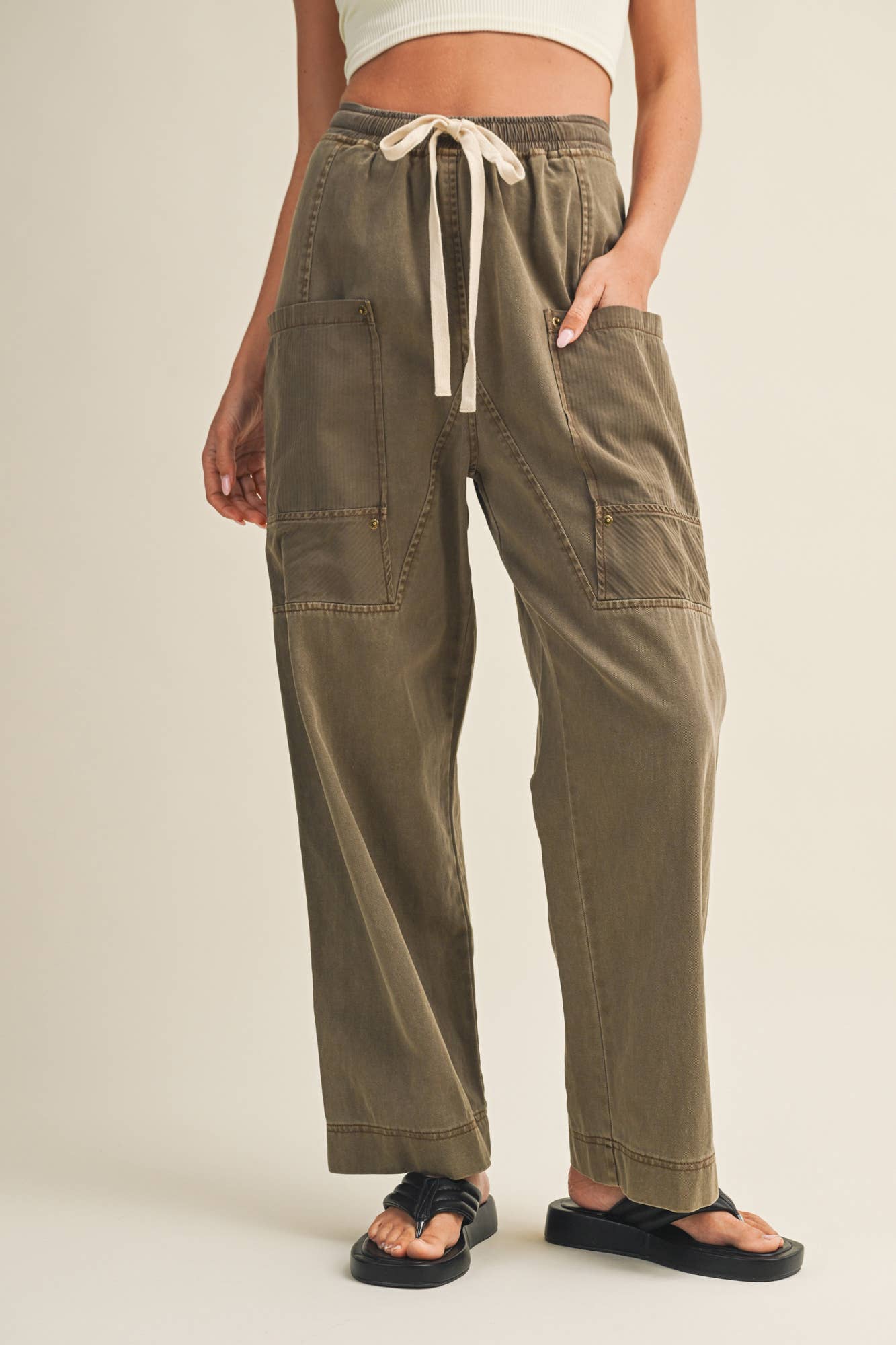 Drawstring Waist Wide Leg Utility Trouser: BURNT MOSS