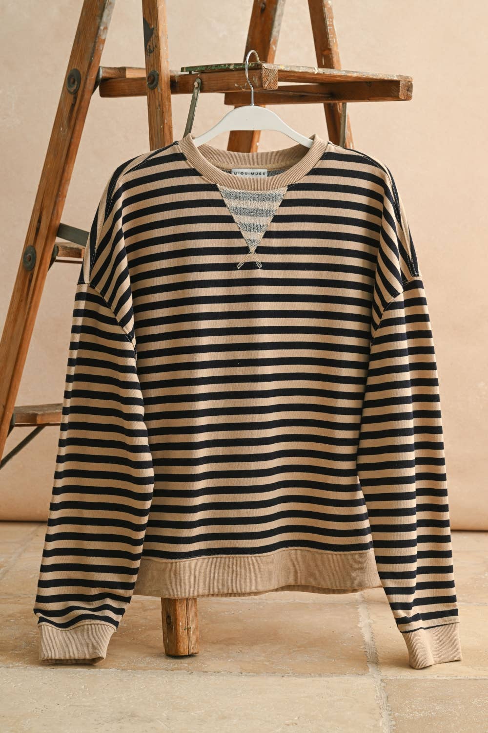 STRIPED KNITTED PULLOVER: BROWN/NAVY