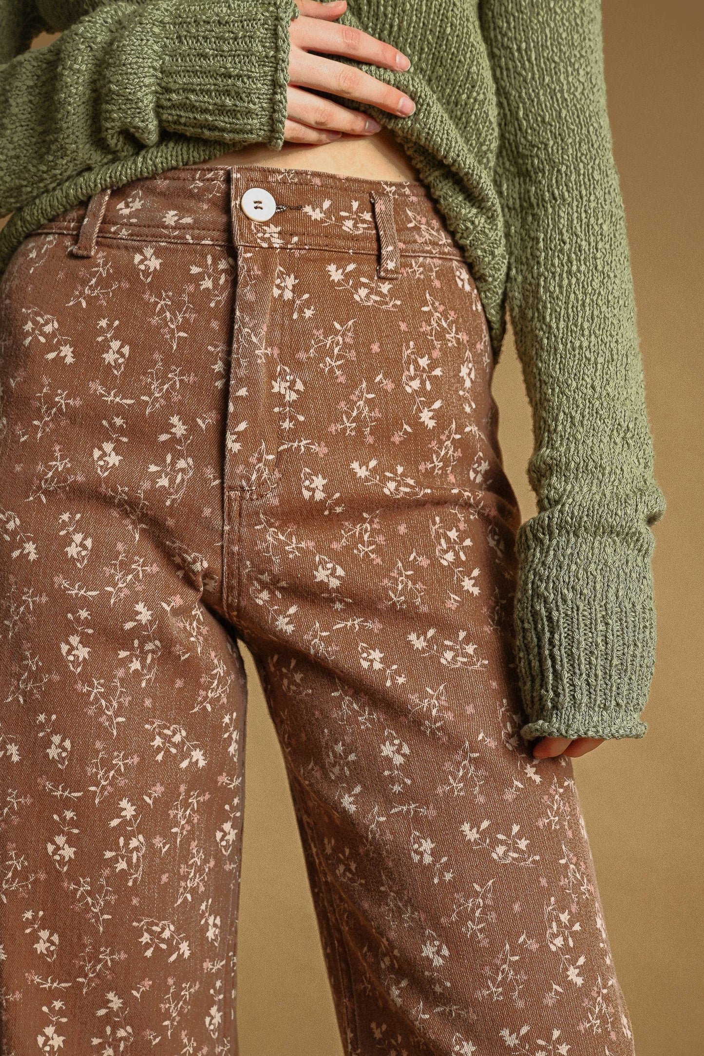 FLORAL PRINT STRETCHED PANTS: EARTHY RUST