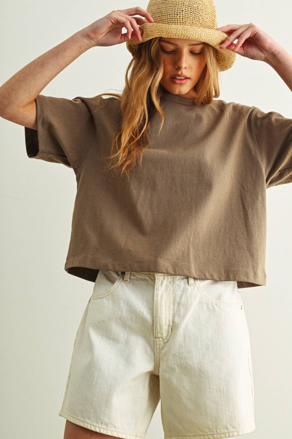 SHORT SLEEVE LINEN KNITTED TOP: Olive Brown