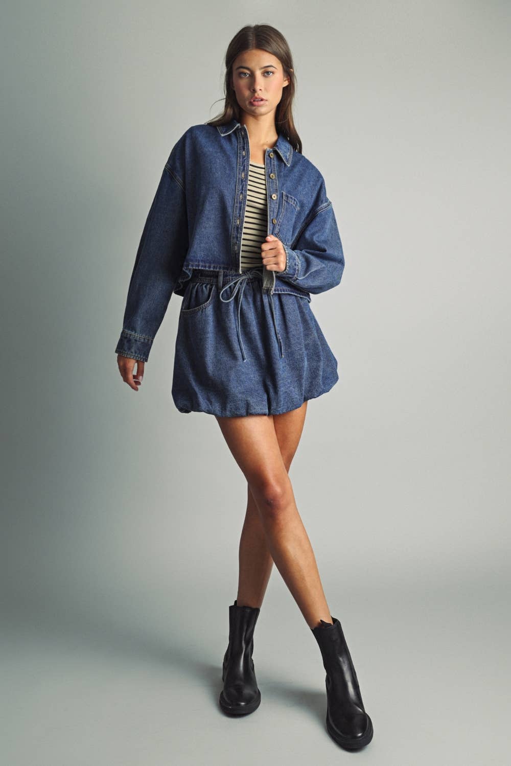 NDIGO DENIM BUTTON FRONT CROP SHIRTS: DENIM